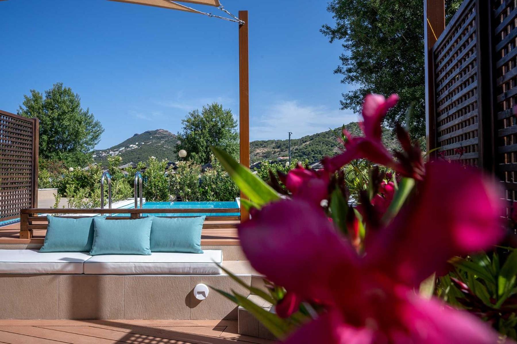 Bungalow Suite with Private Pool and Sea View - Photo 7