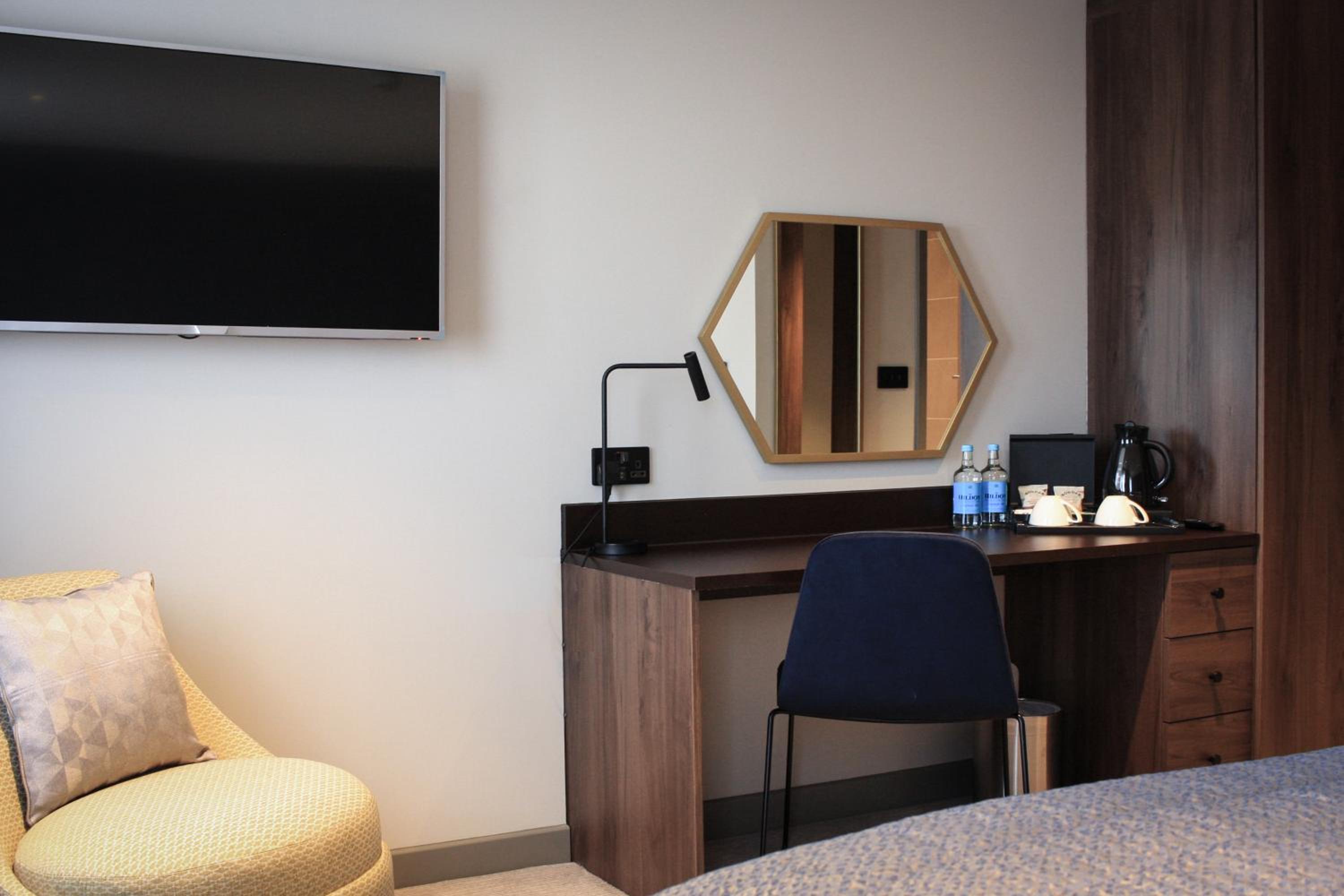 Deluxe Room - Photo 2