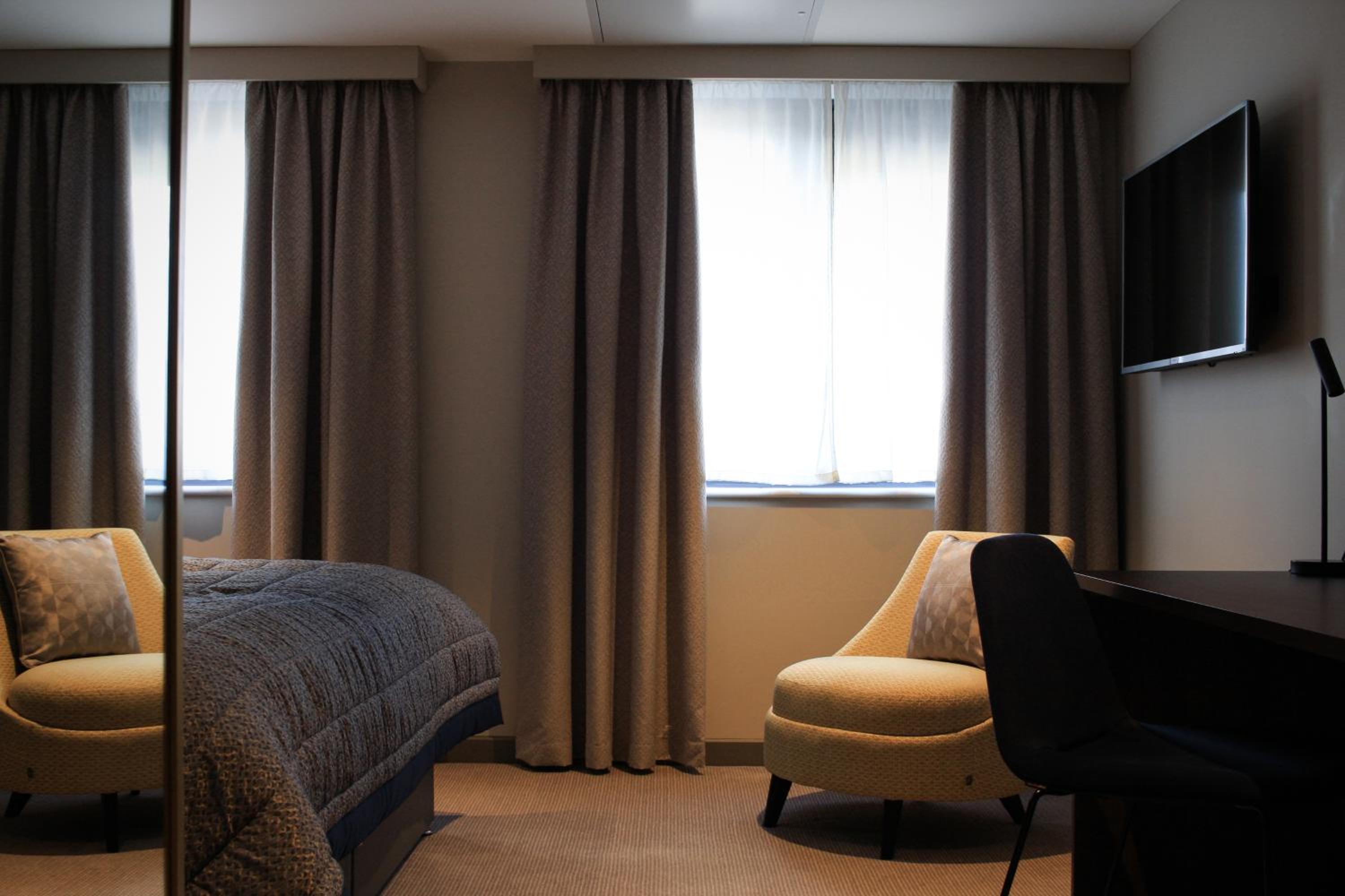 Deluxe Room - Photo 3