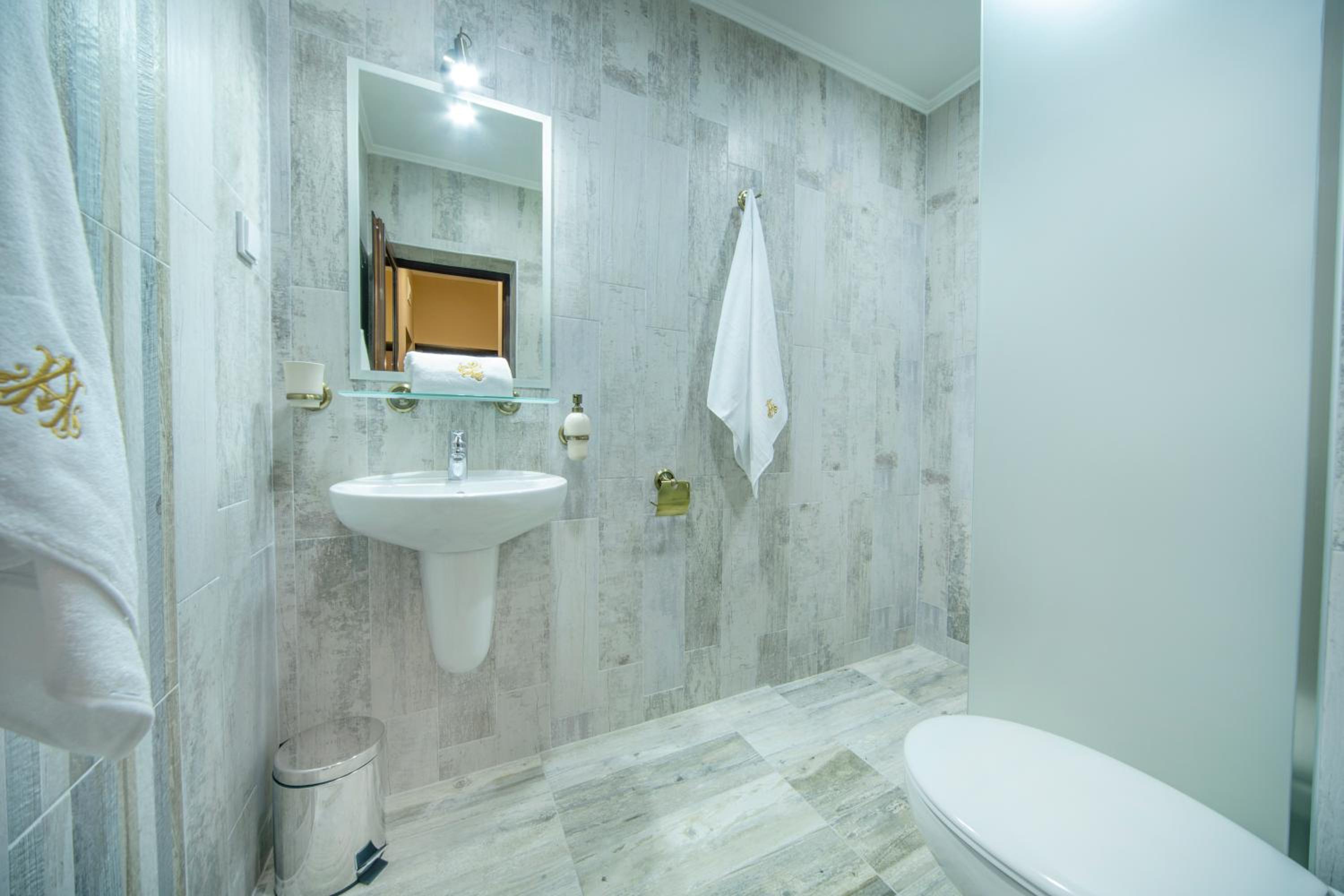 Standard Twin Room  - Free Parking - Photo 4