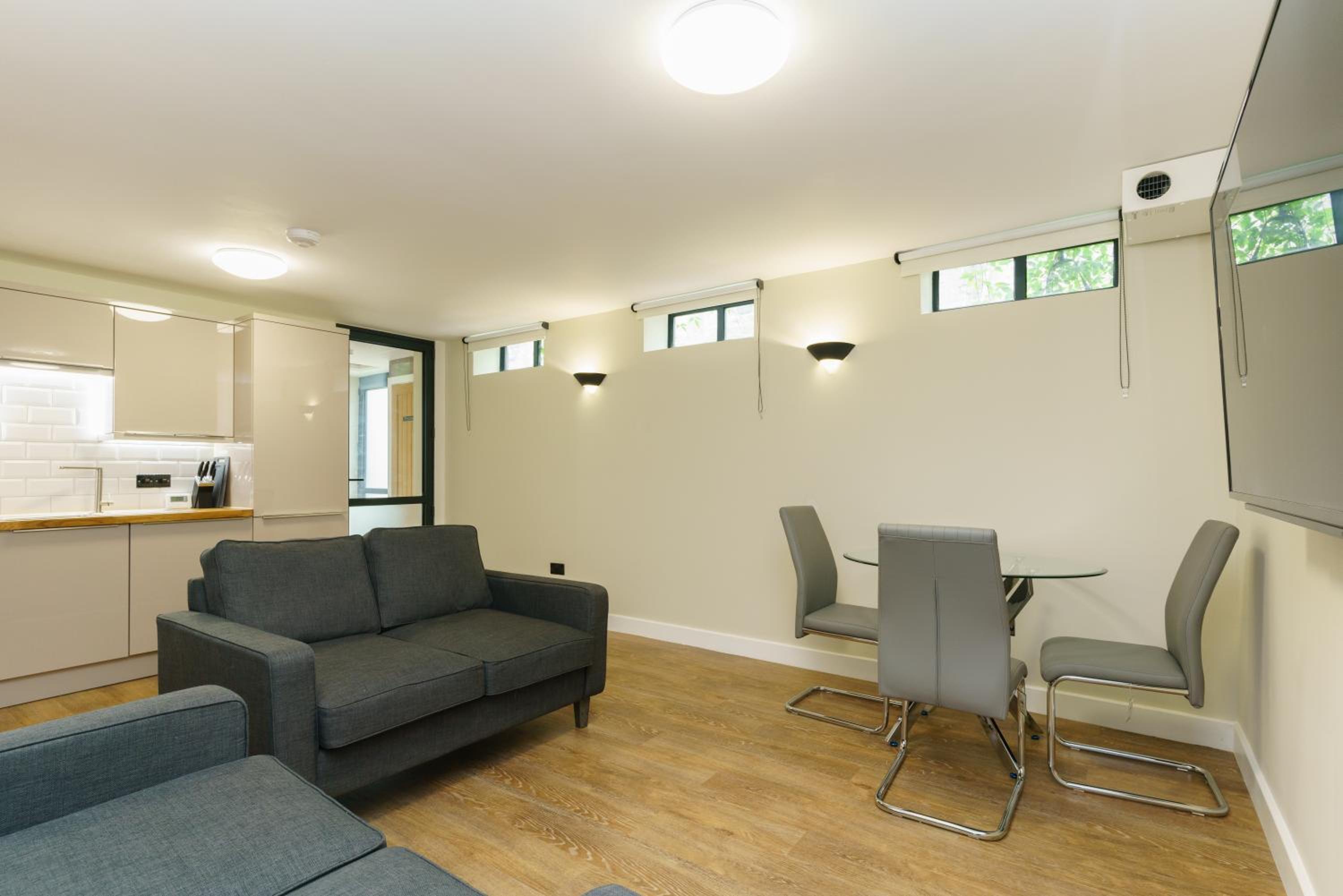 No8b One-Bedroom Apartment - Ground Floor photo 1