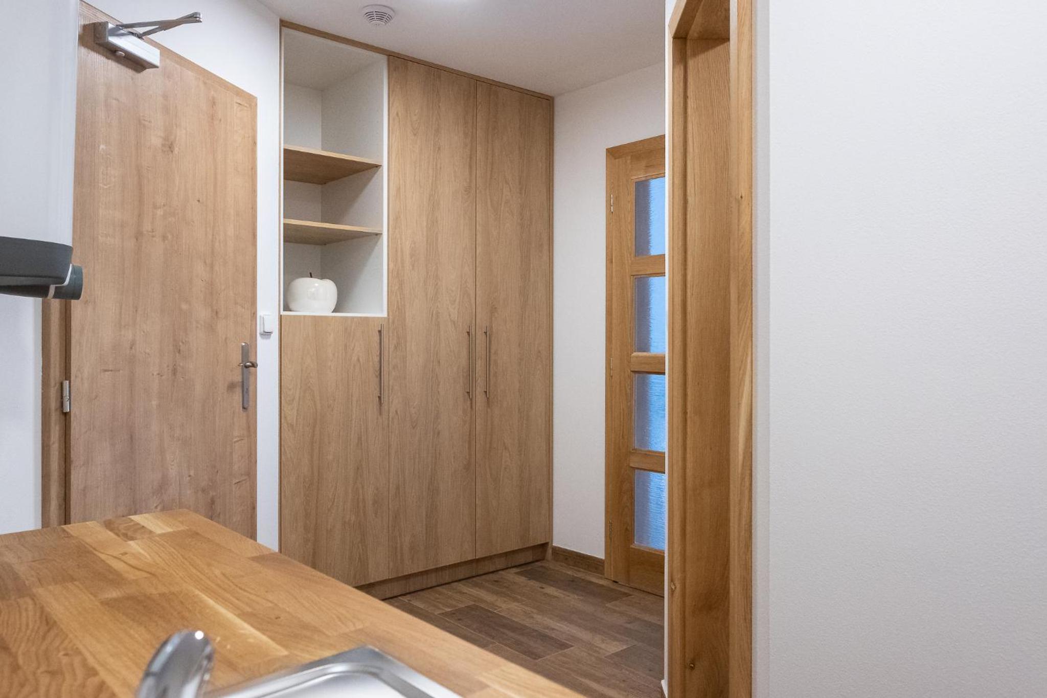One-Bedroom Apartment - Photo 12