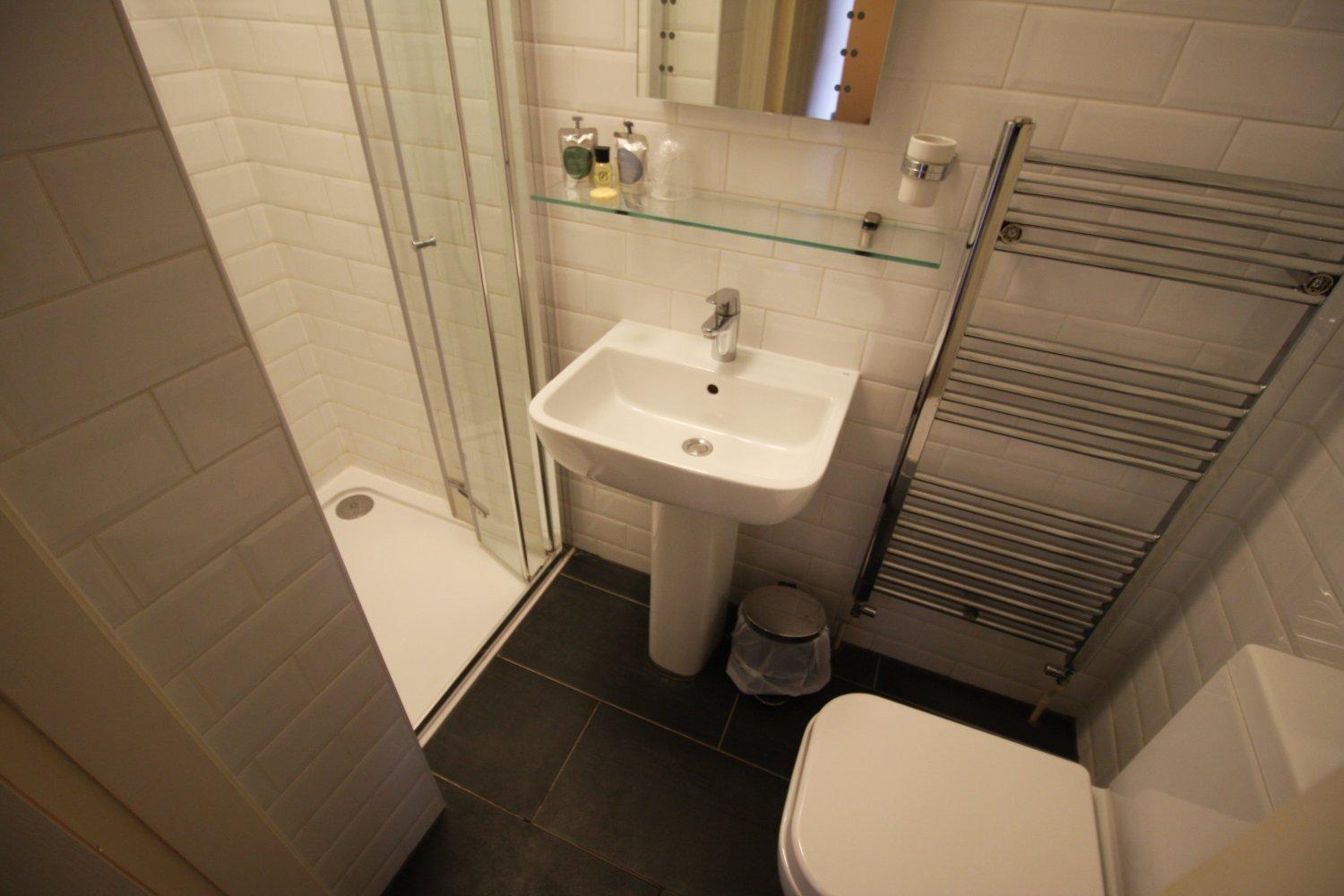 Single Ensuite Room photo 2