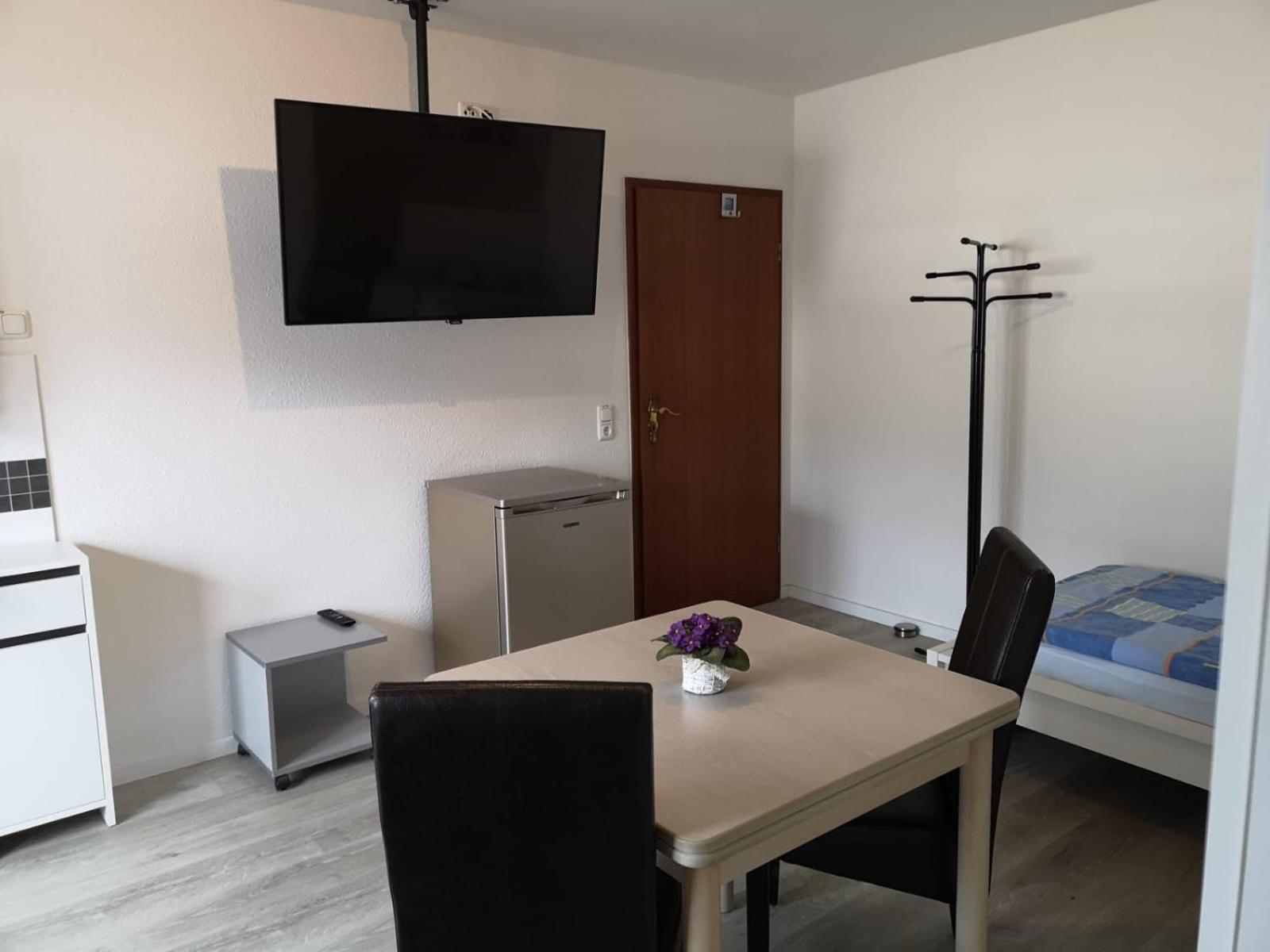 Standard Double Room - Photo 4