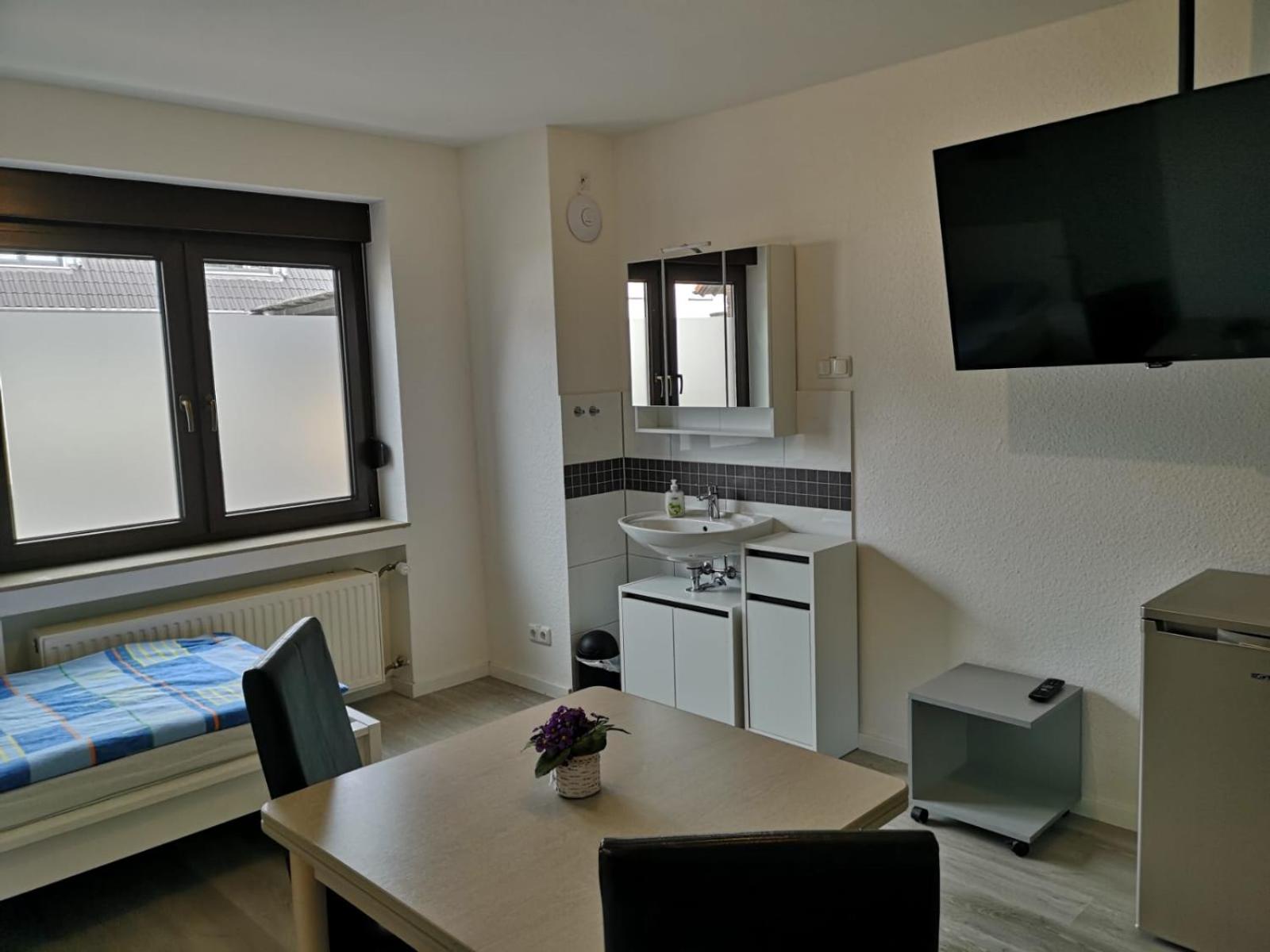 Standard Double Room - Photo 5