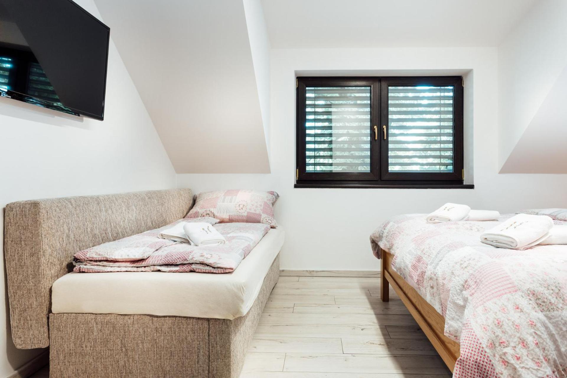 Deluxe King Room photo 2
