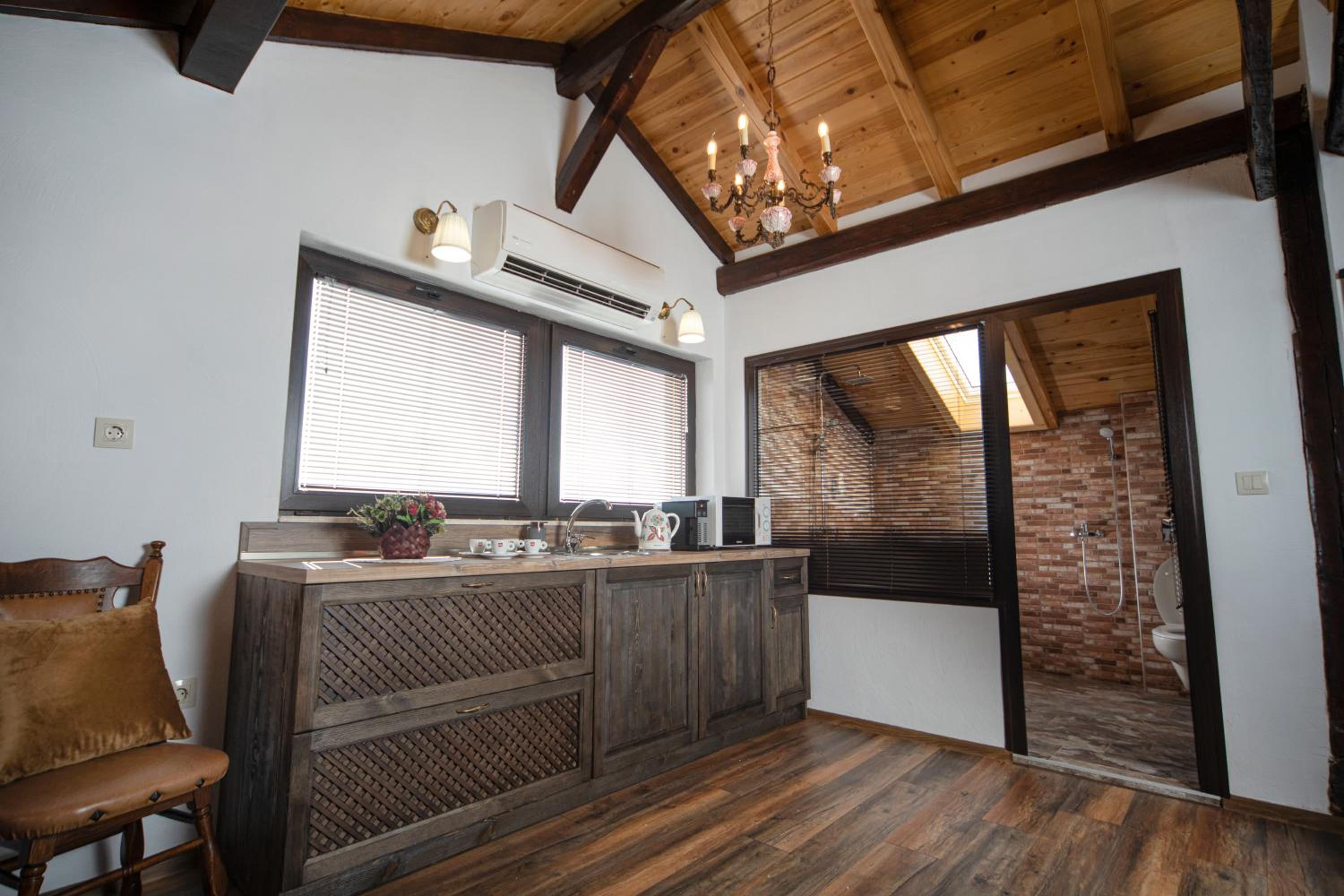 Penthouse Apartment - Free Parking - Photo 10