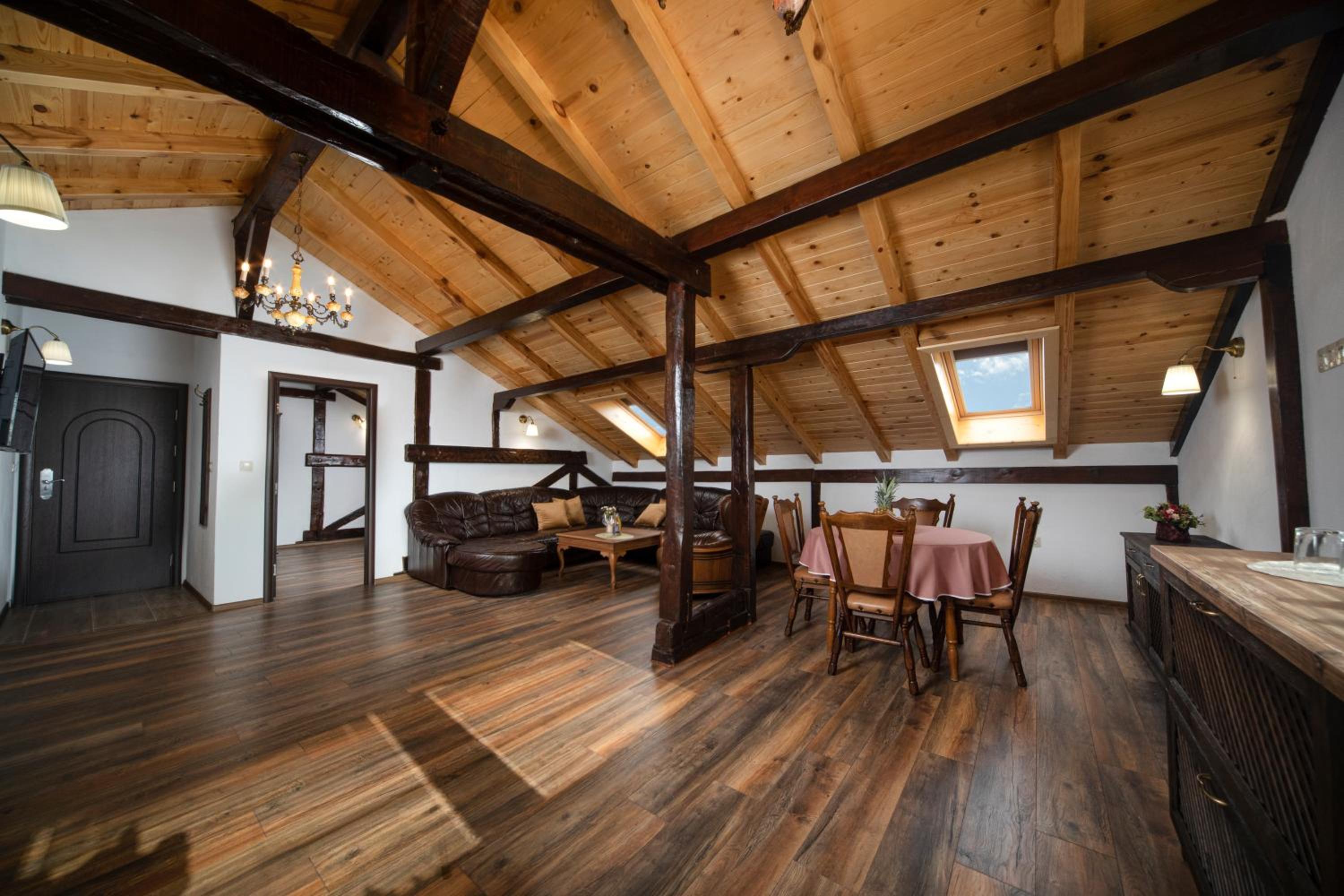 Penthouse Apartment - Free Parking - Photo 2