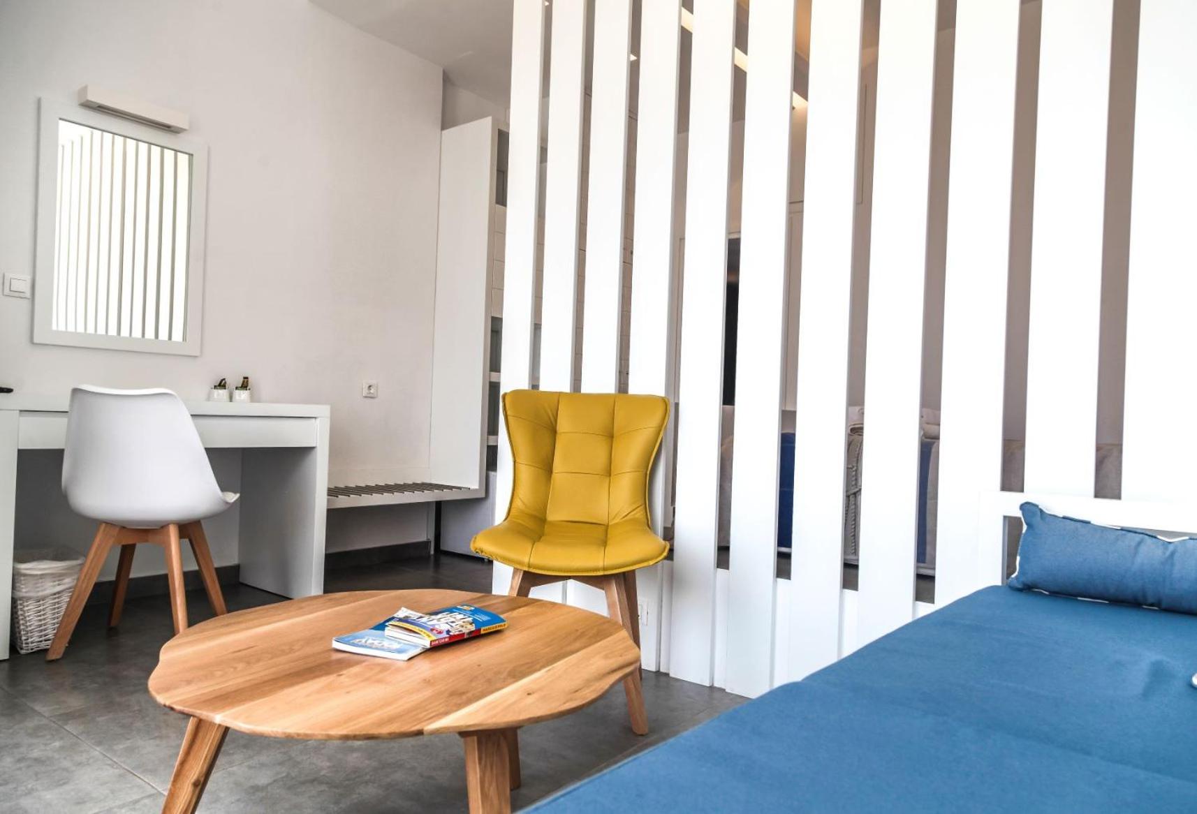 Junior Suite with Caldera View photo 2
