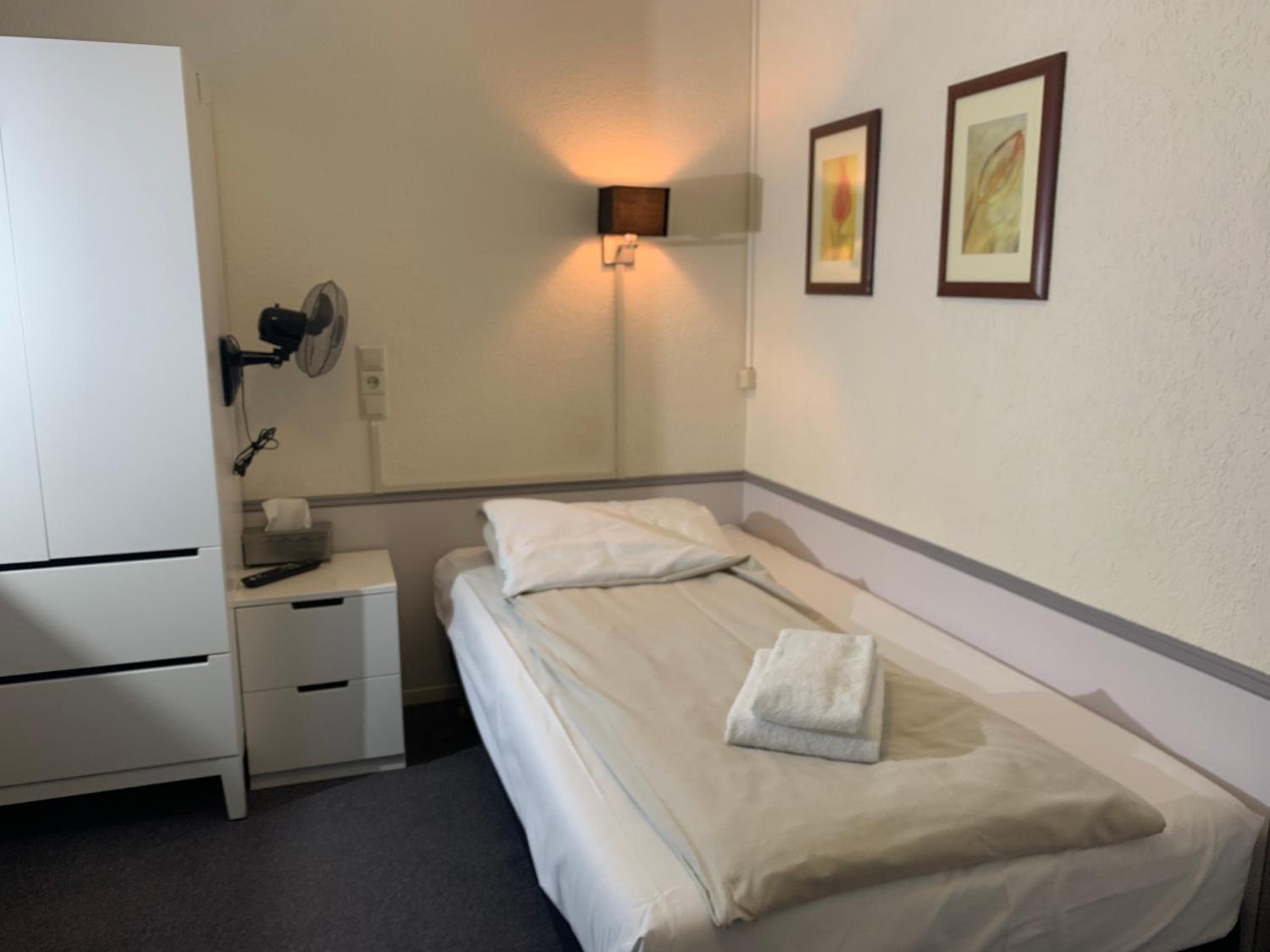 Single Room photo 1