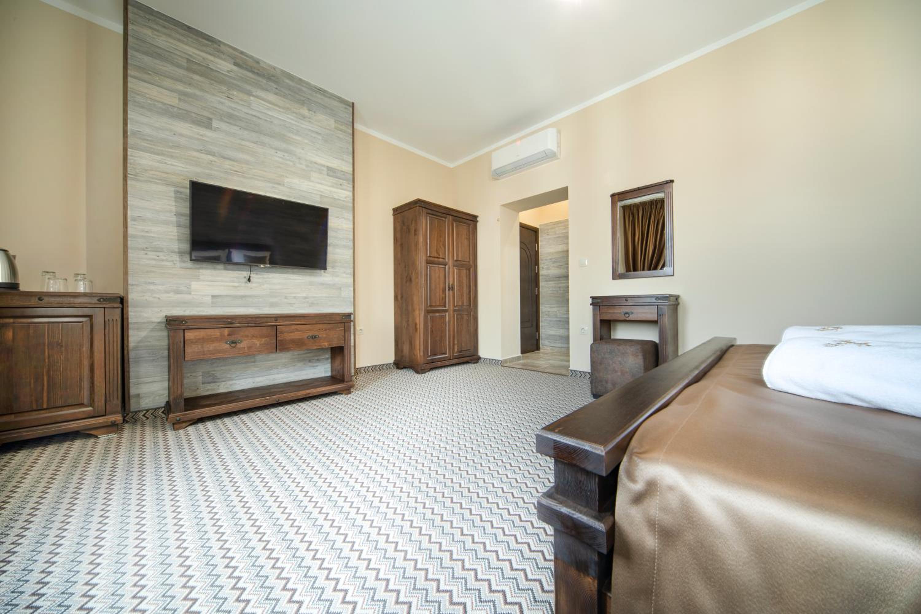 Premium Double Room - Free Parking - Photo 6