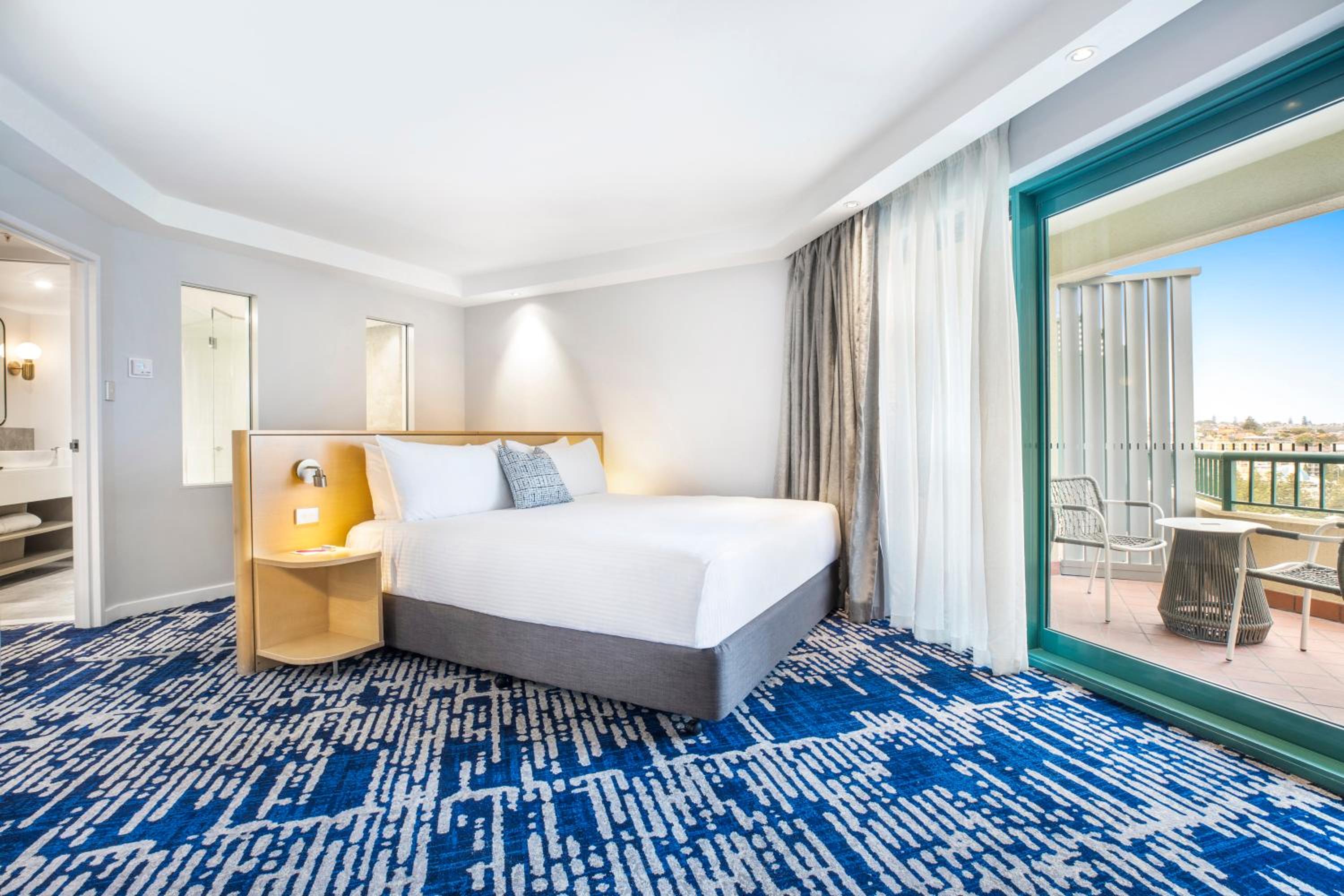 Junior King Suite with Ocean View
