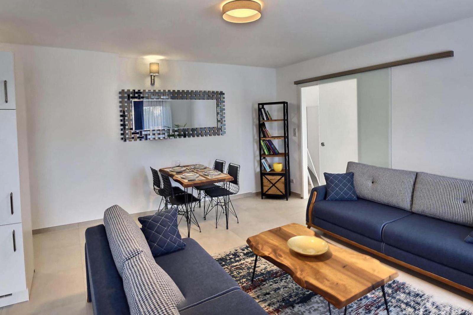 Apartment photo 1