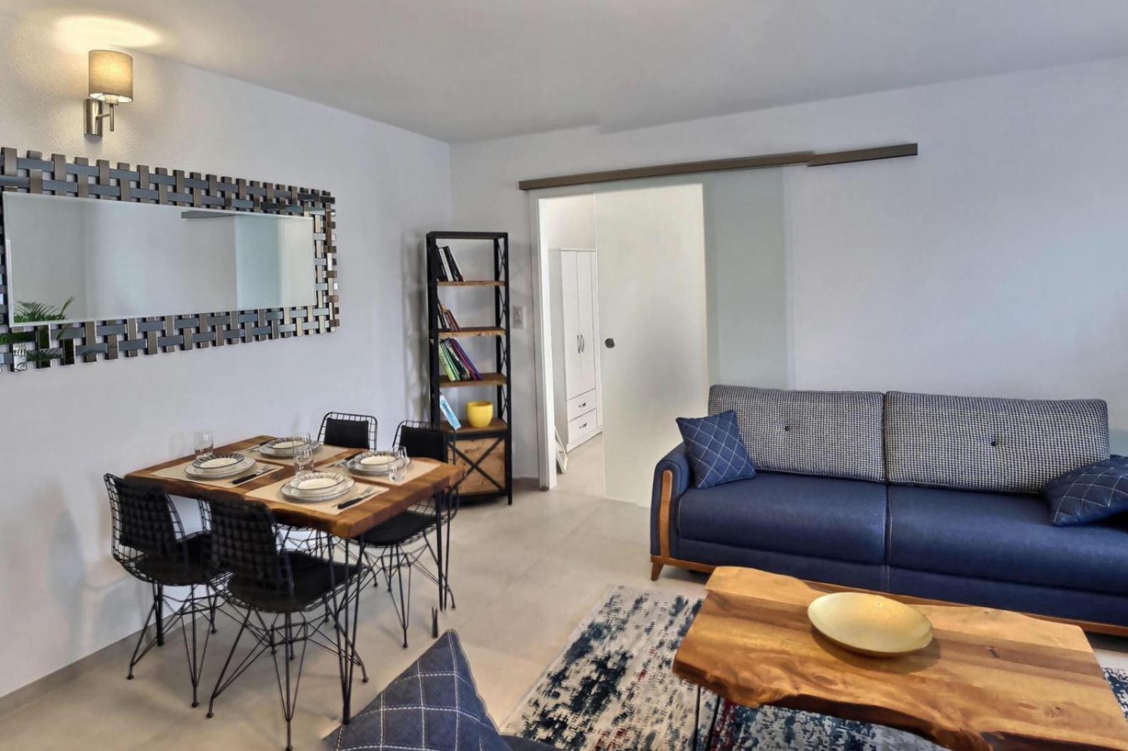 Apartment photo 2