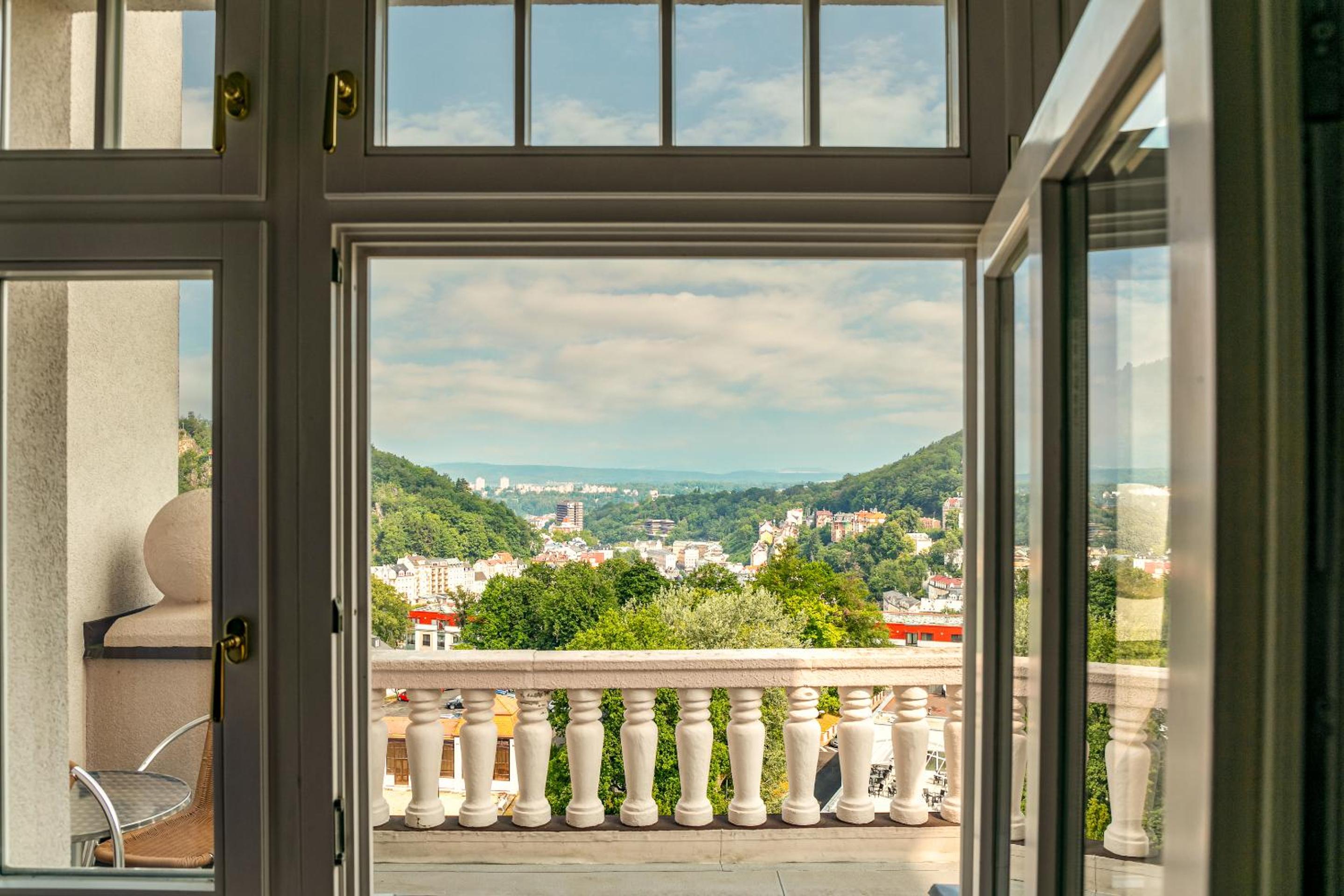 Superior Room with City View and Wellness and Fitness Access