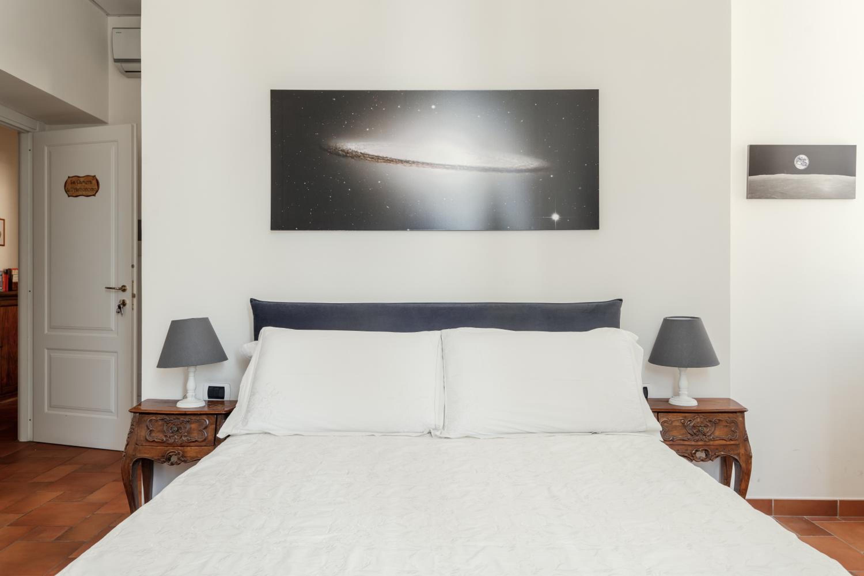 Queen Room photo 3