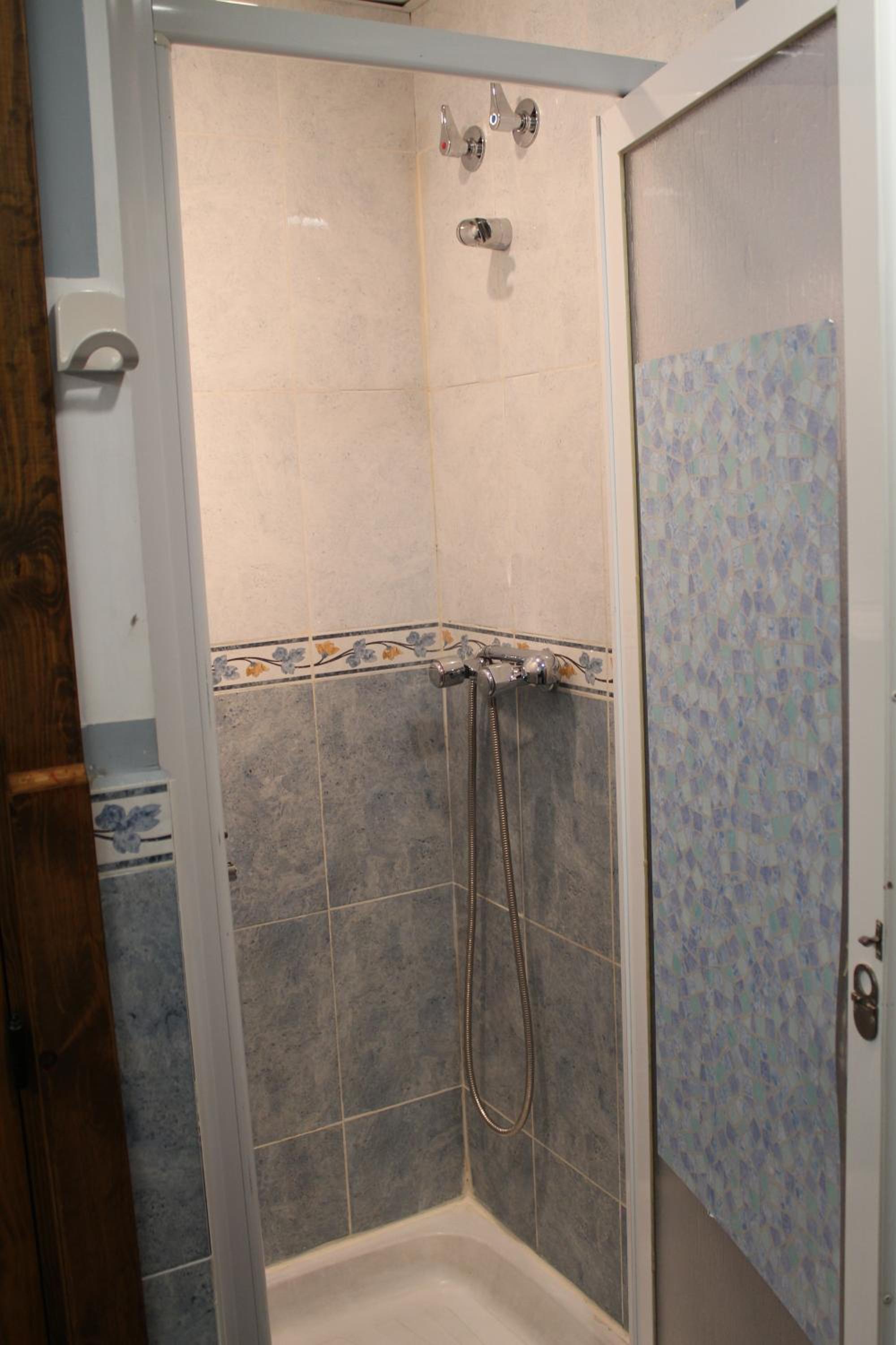 Dormitory Room (6-9 Adults) photo 3
