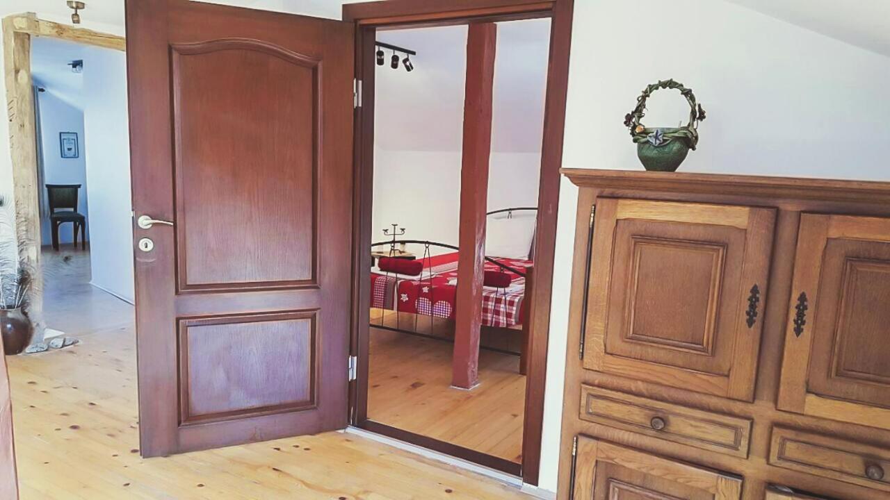 Double Room with Private Bathroom - Photo 4