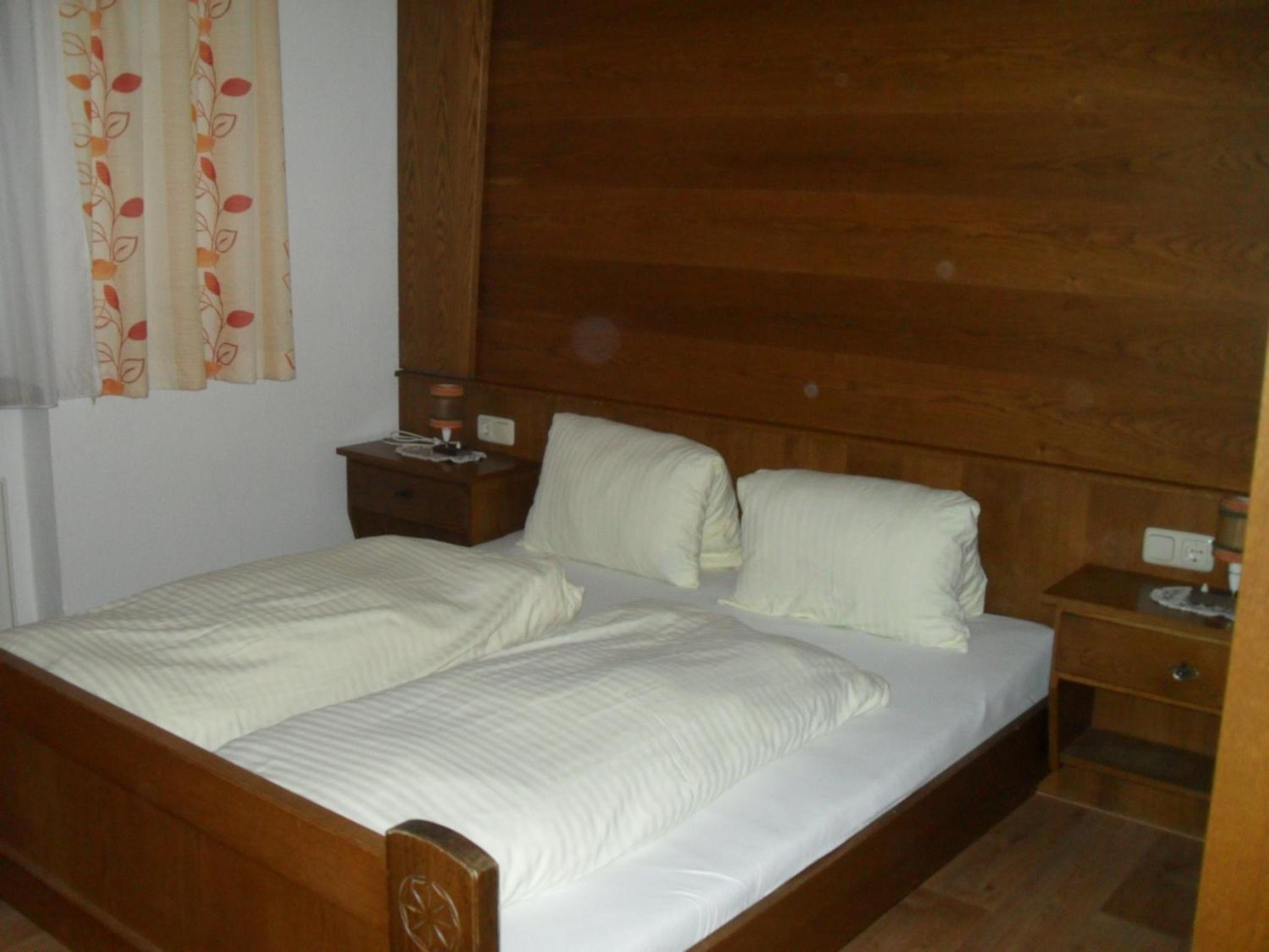 Two-Bedroom Apartment with Balcony photo 3