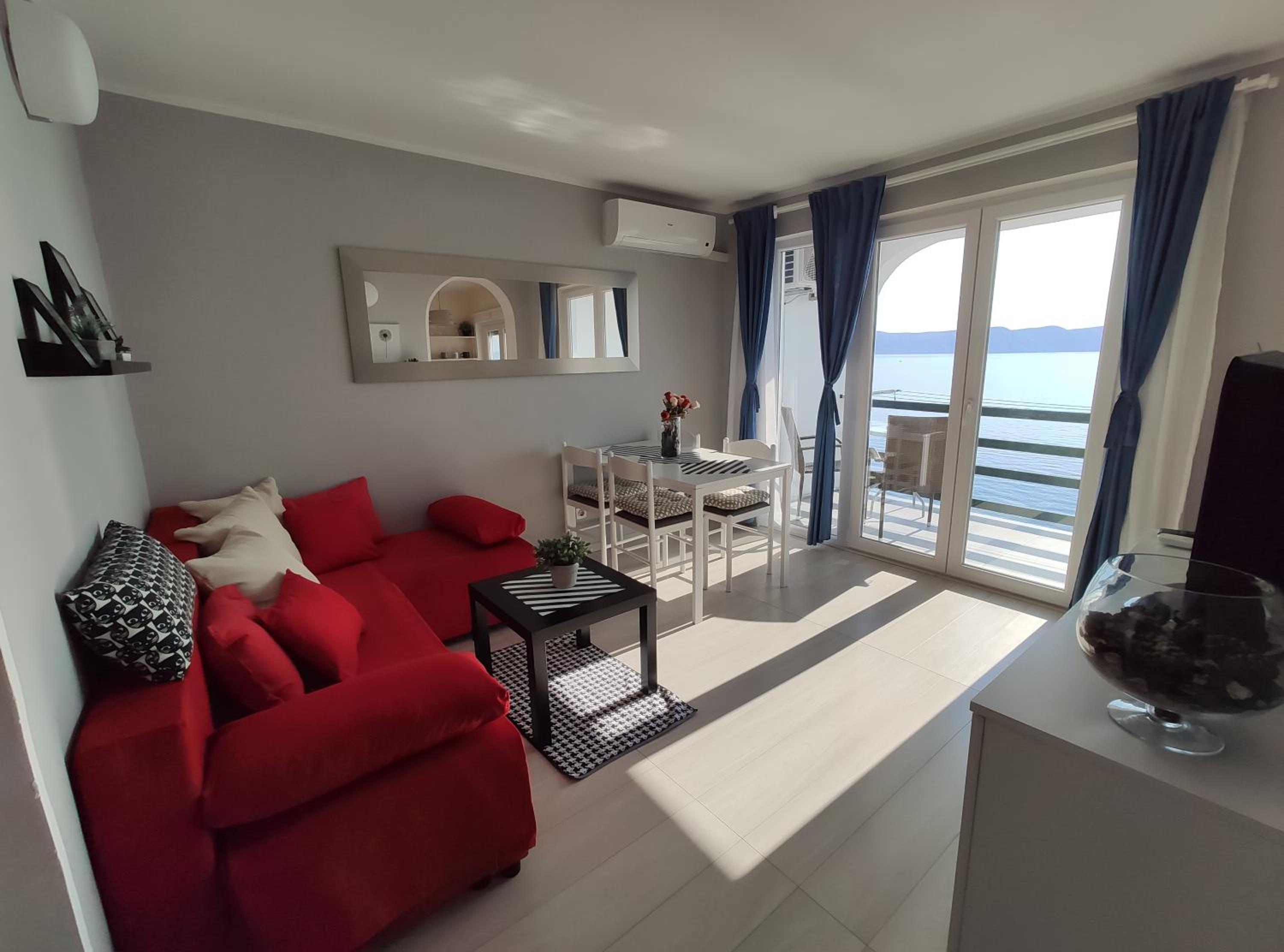 Apartment with Sea View