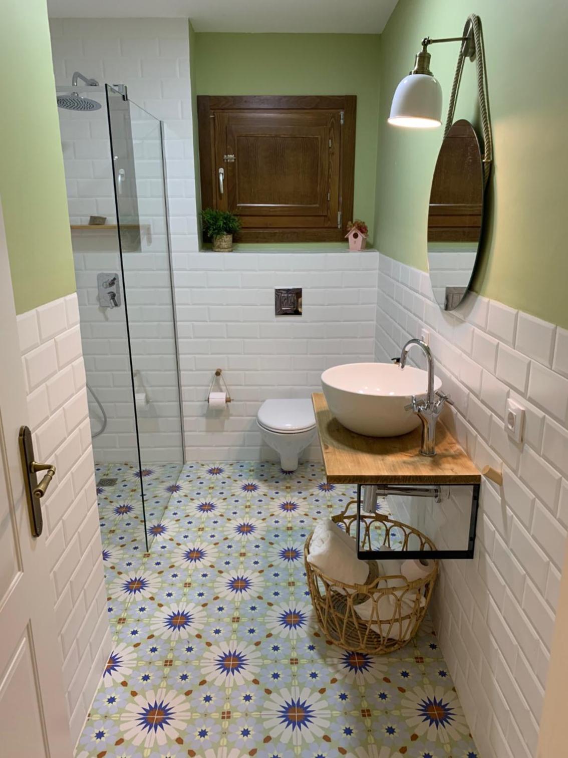 One-Bedroom Apartment with Balcony - Photo 17