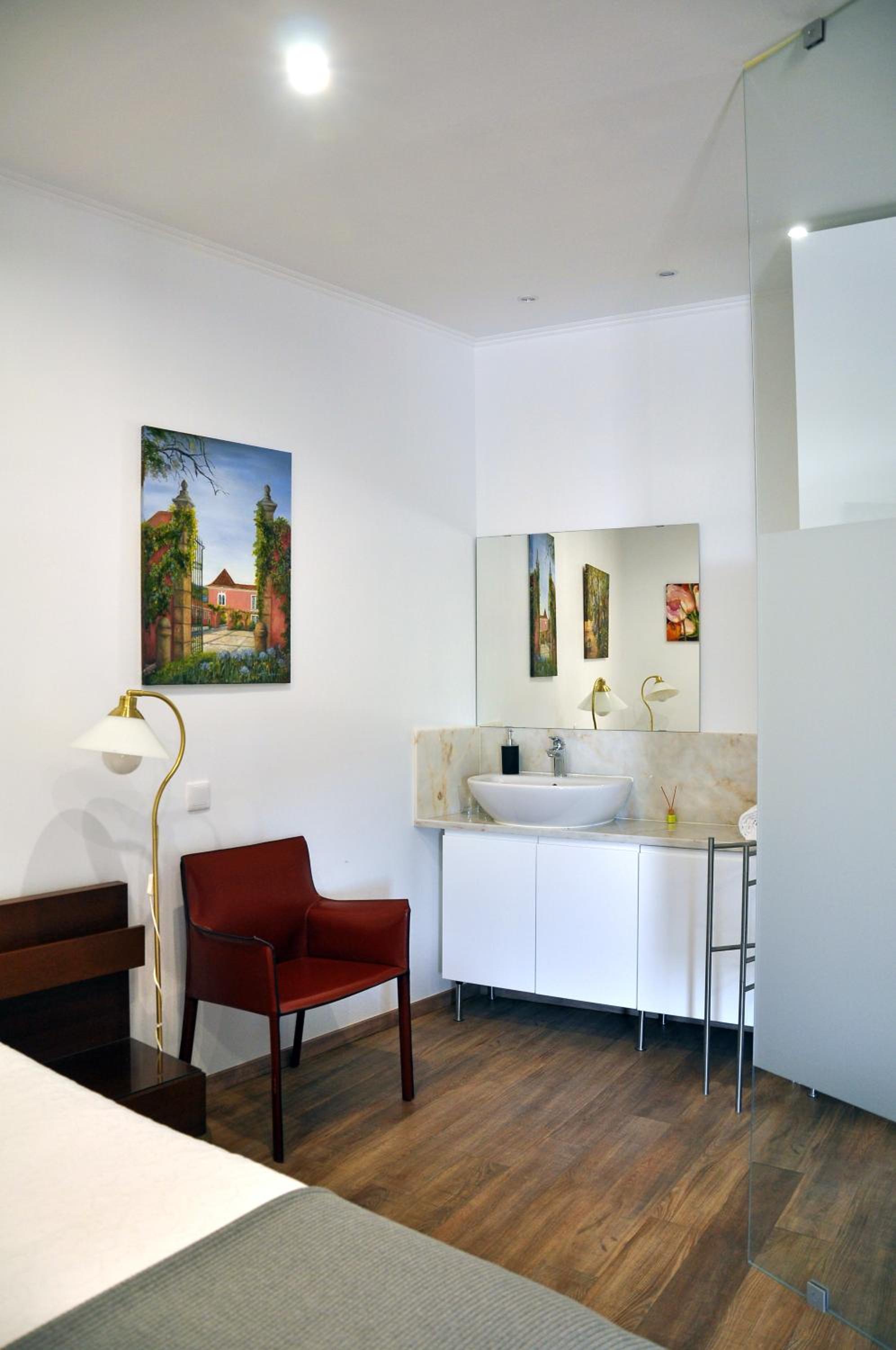 Double Room - Photo 8