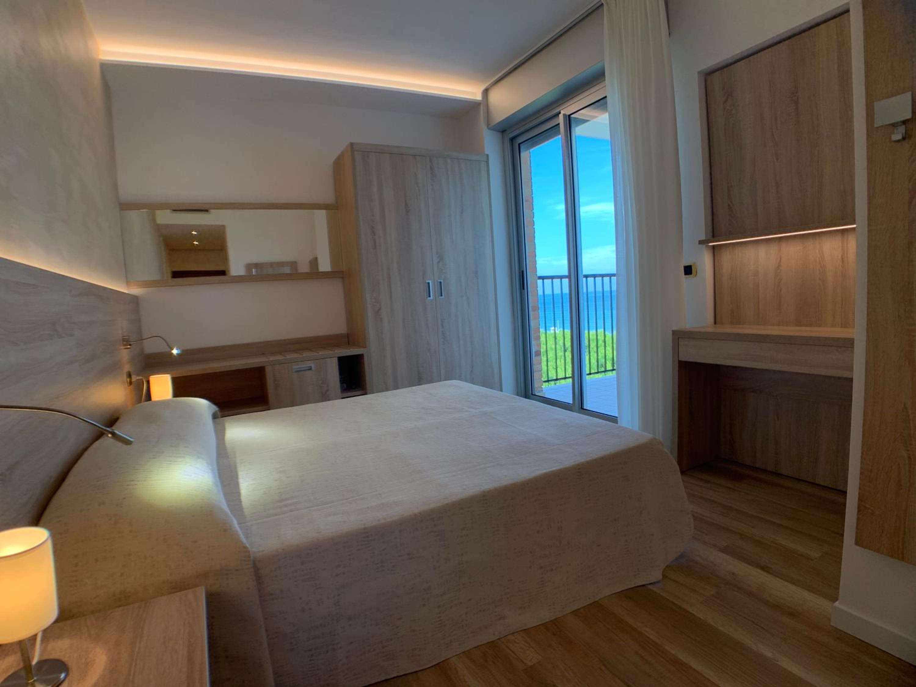  Renewed Double or Twin Room - Photo 4
