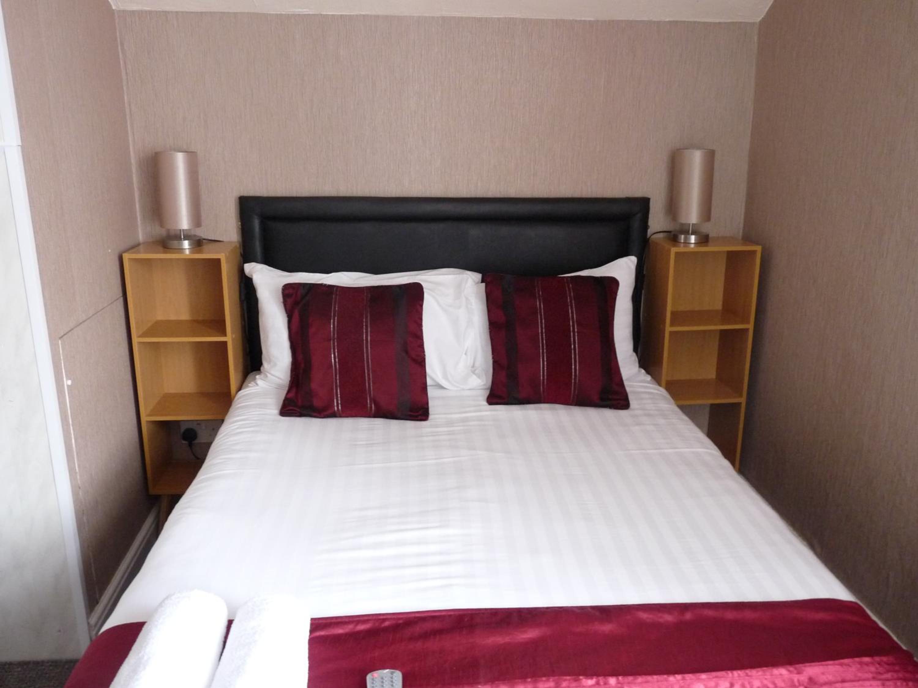 Economy Double Room photo 3