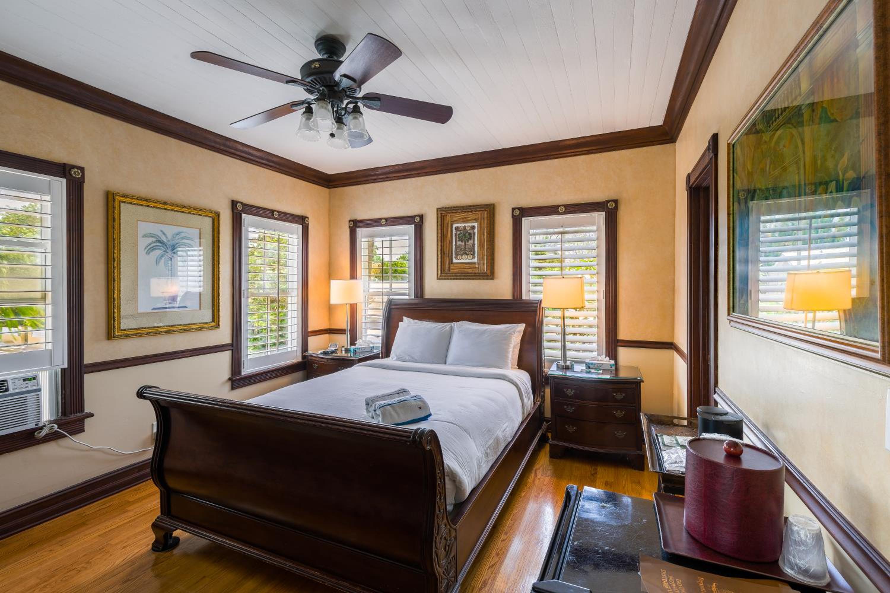 Luxury Queen Room photo 1