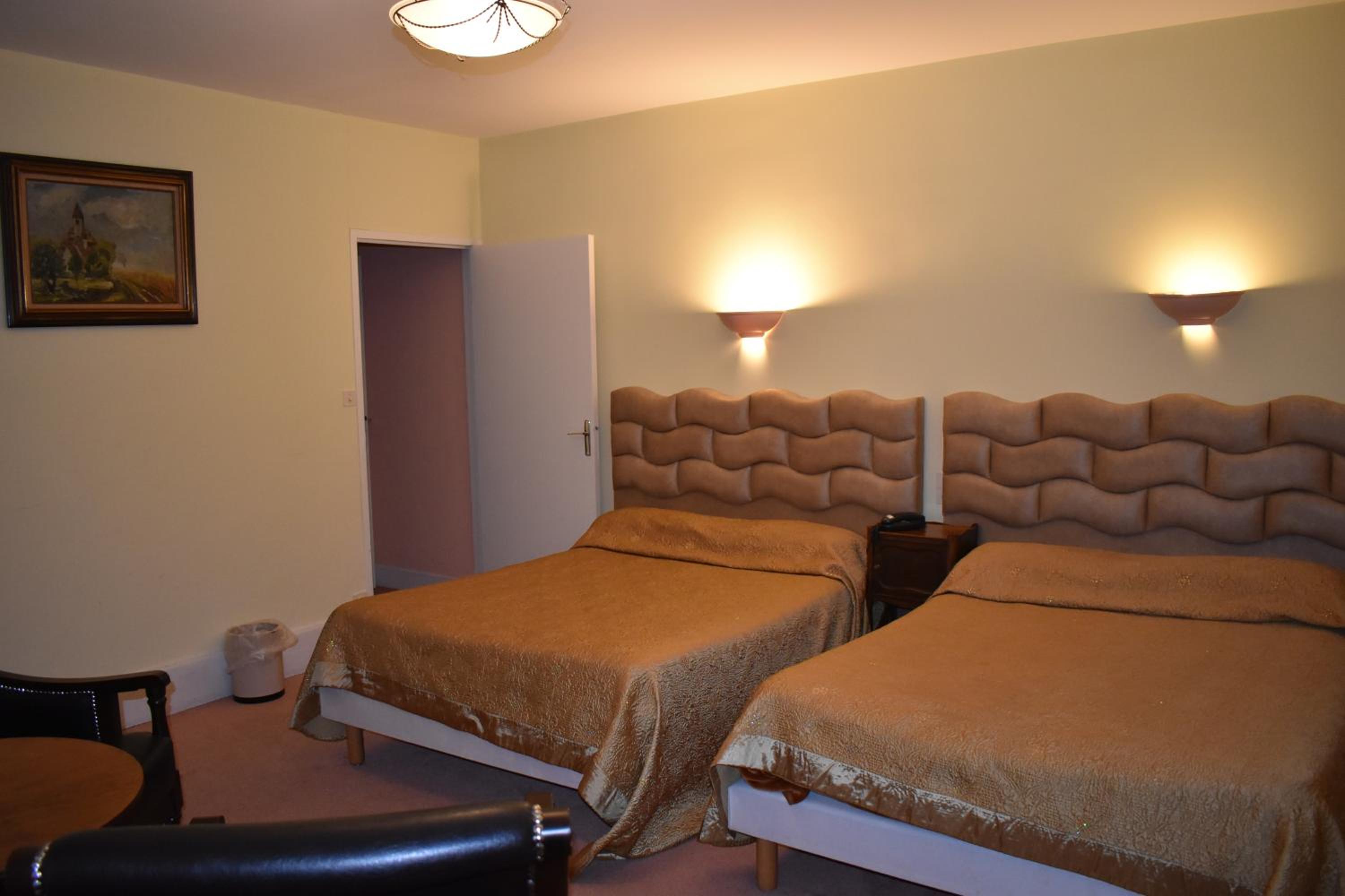 Quadruple Room - Photo 3