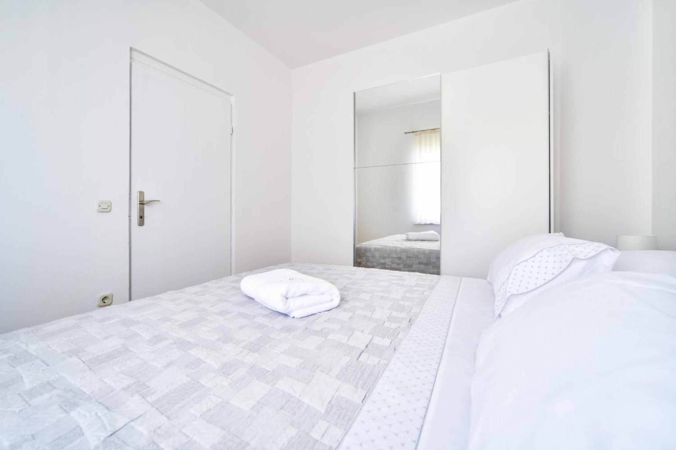 Apartment with Sea View - Photo 39