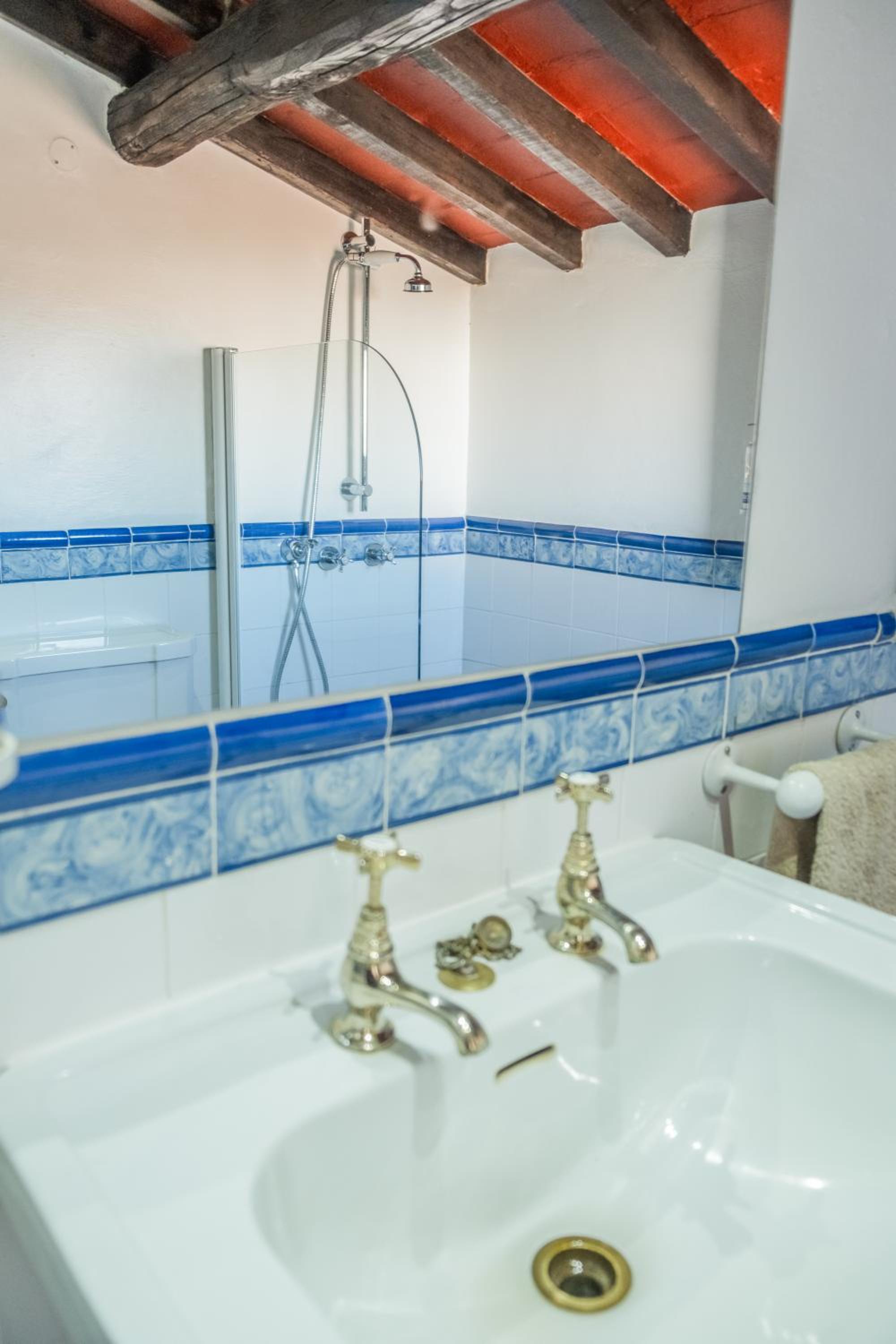 Apartment with Pool View  - Photo 41
