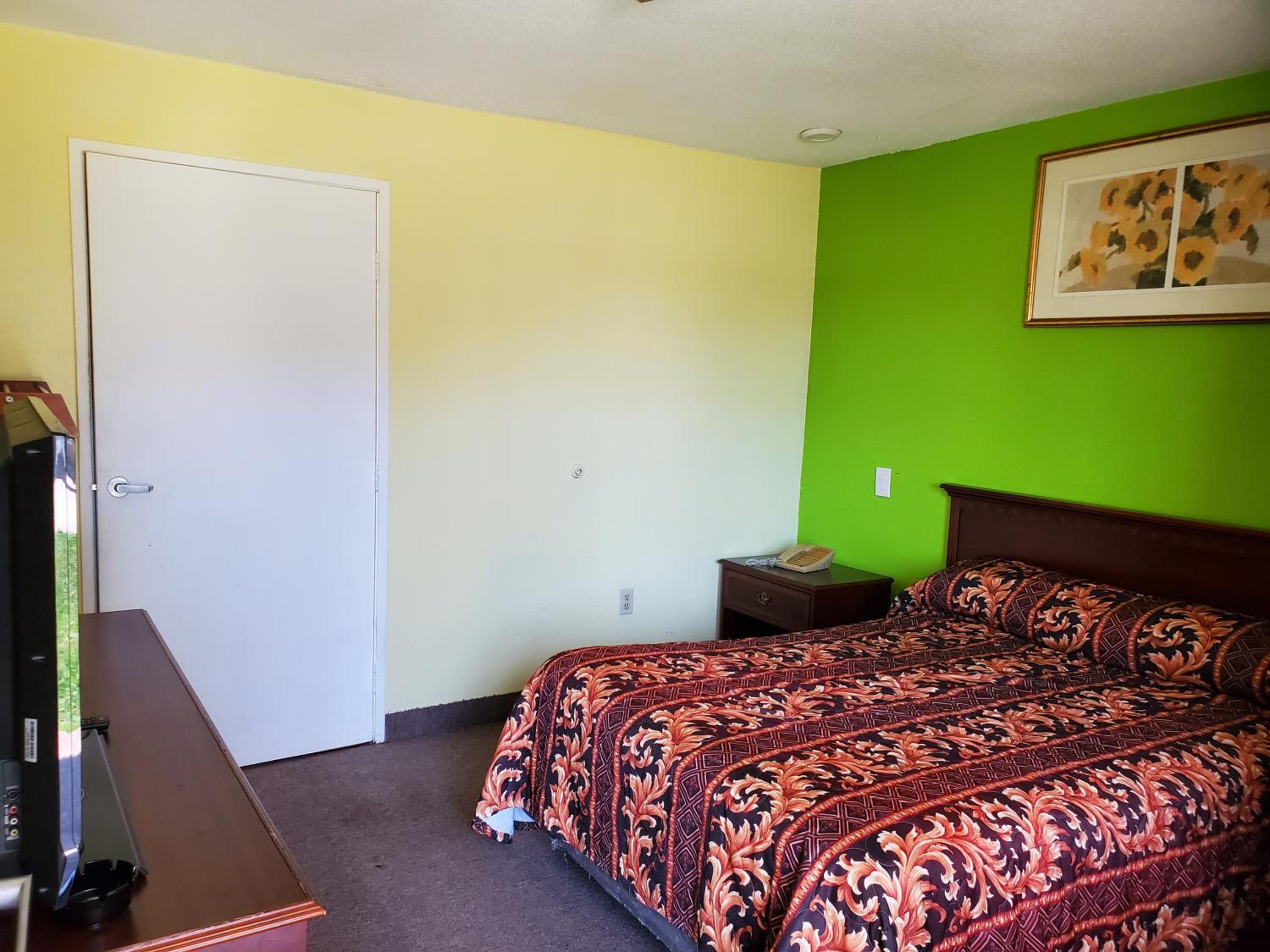 Single Room - Disability Access photo 2