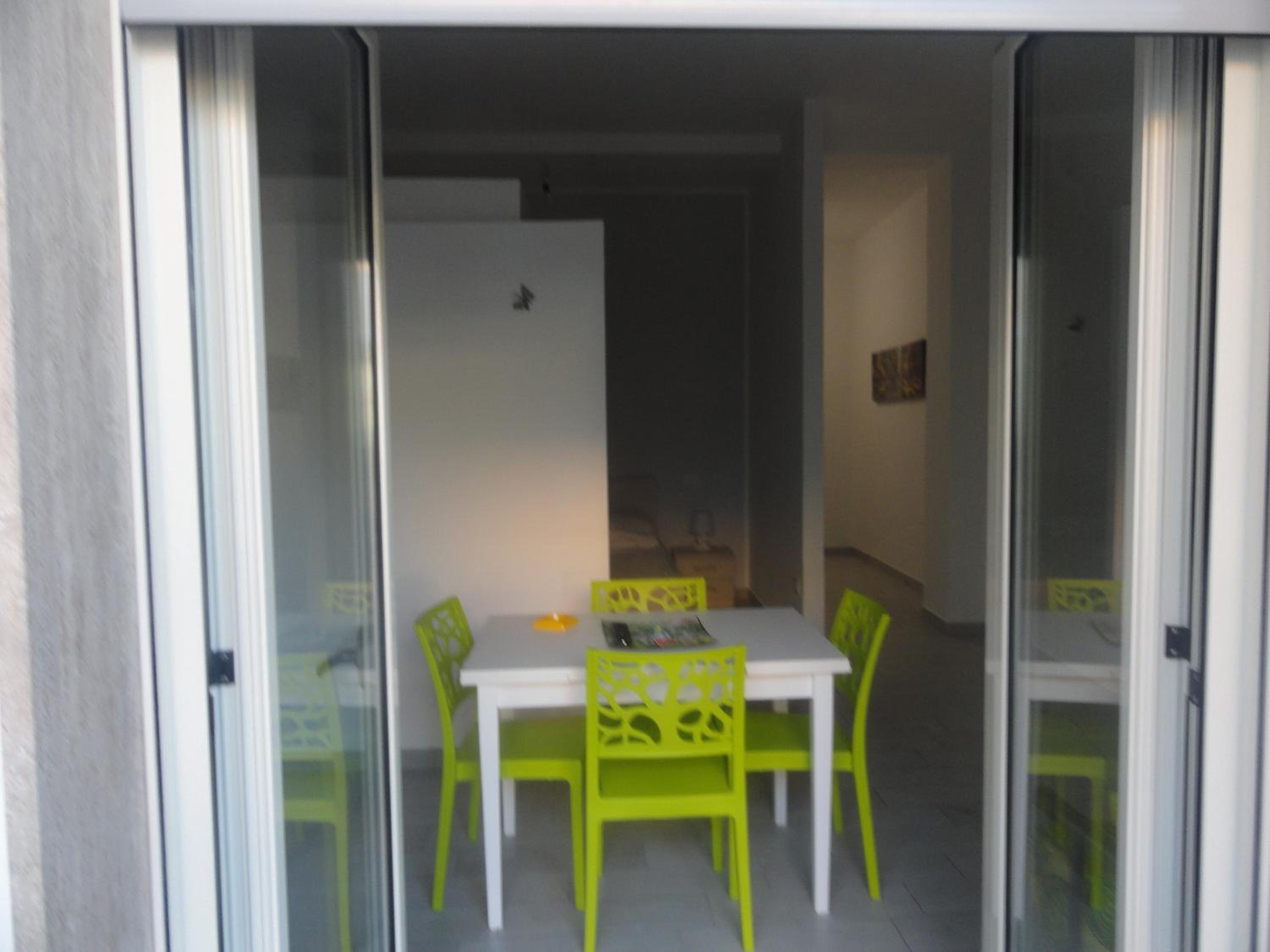One-Bedroom House photo 3