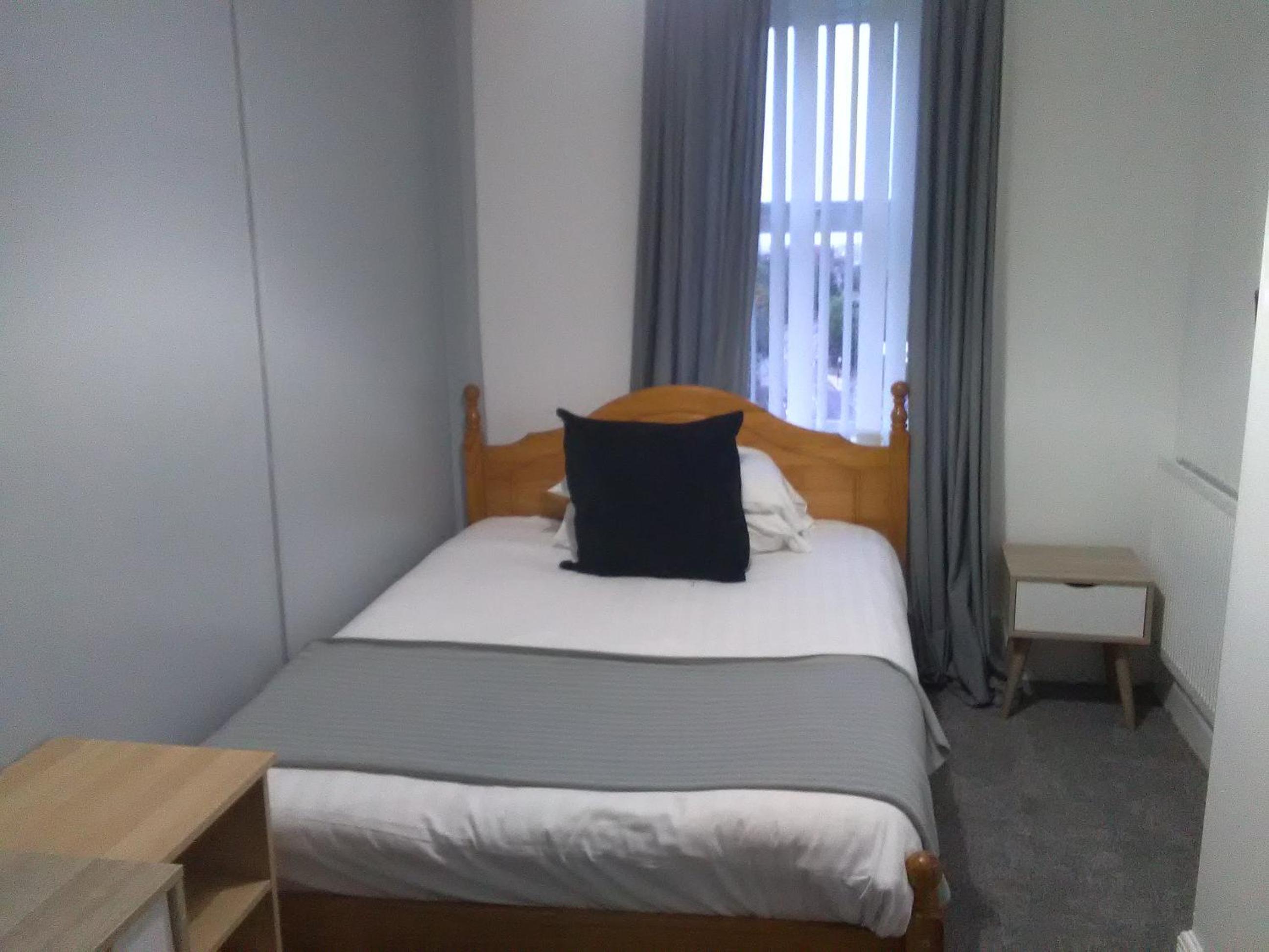 Double Room With Shared Bathroom