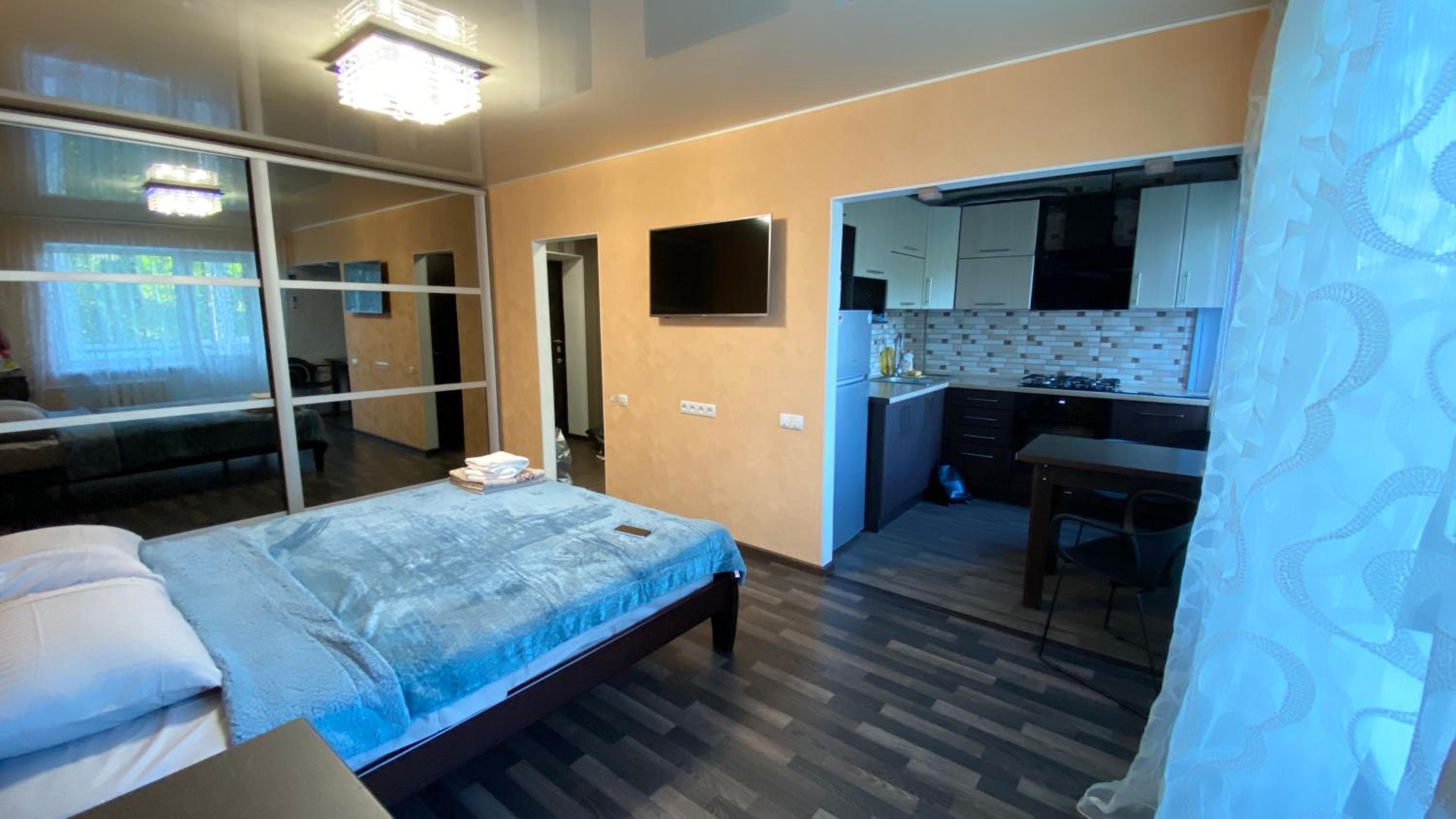One-Bedroom Apartment photo 1