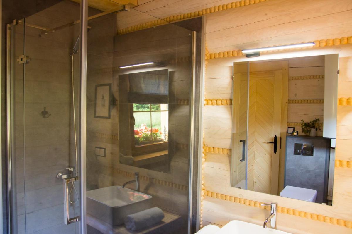 Three-Bedroom House - Photo 22