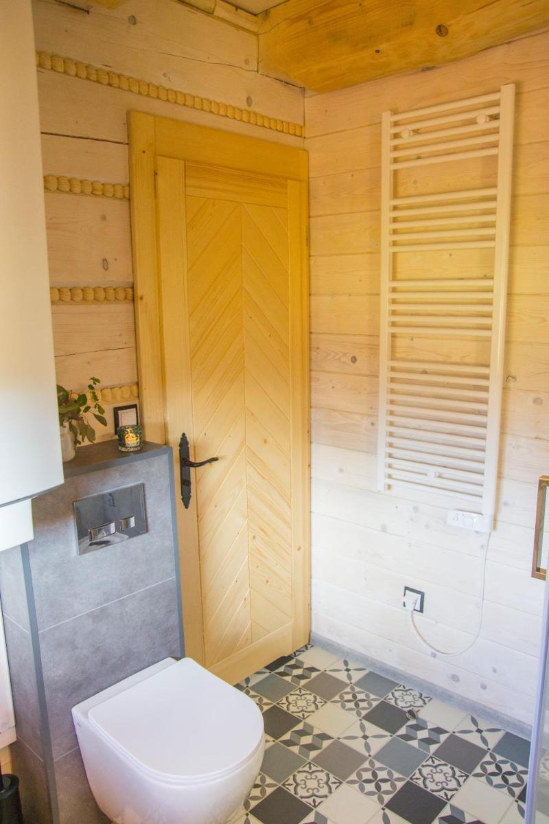 Three-Bedroom House - Photo 23