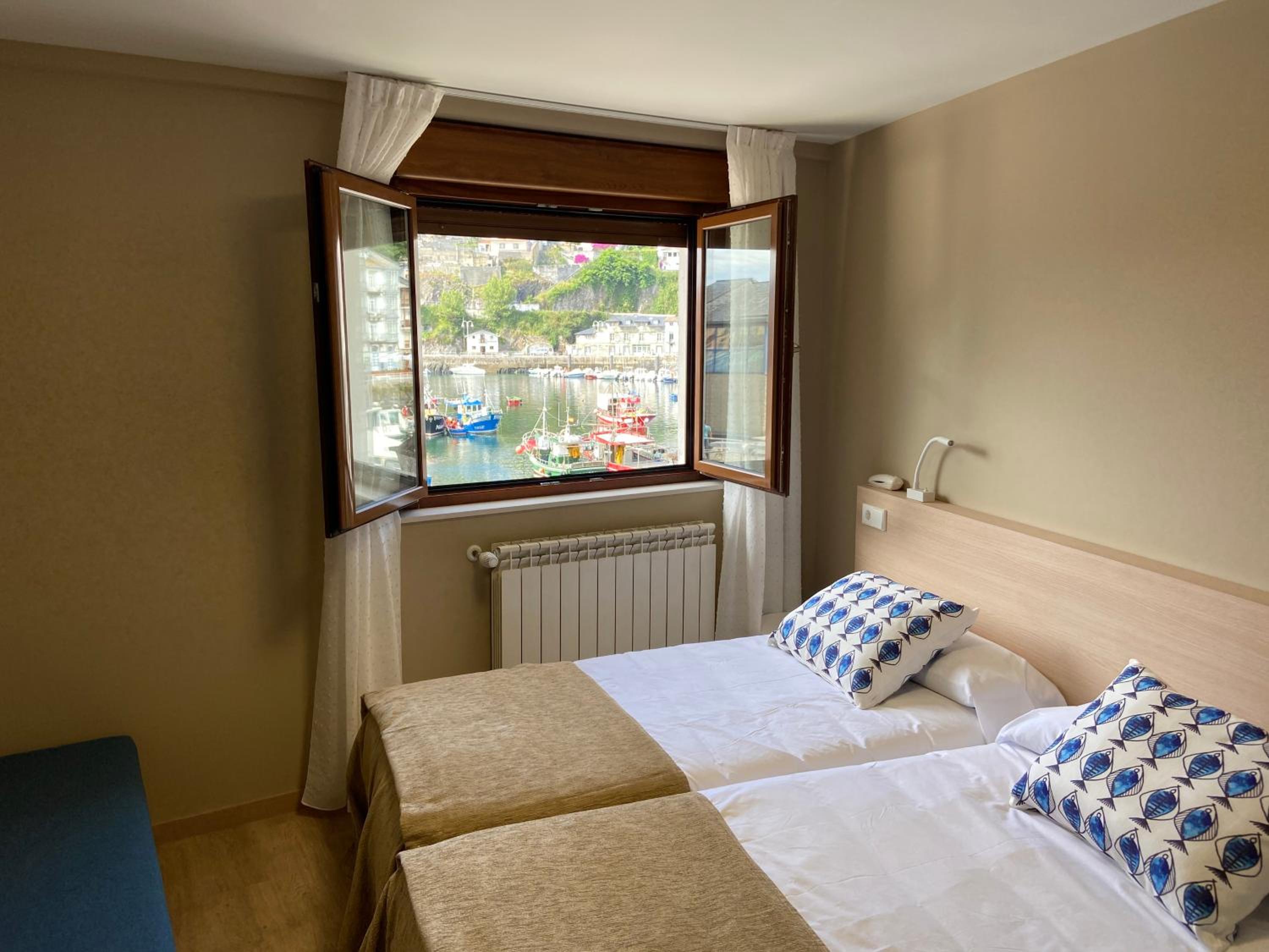 Double Room with Sea View photo 3