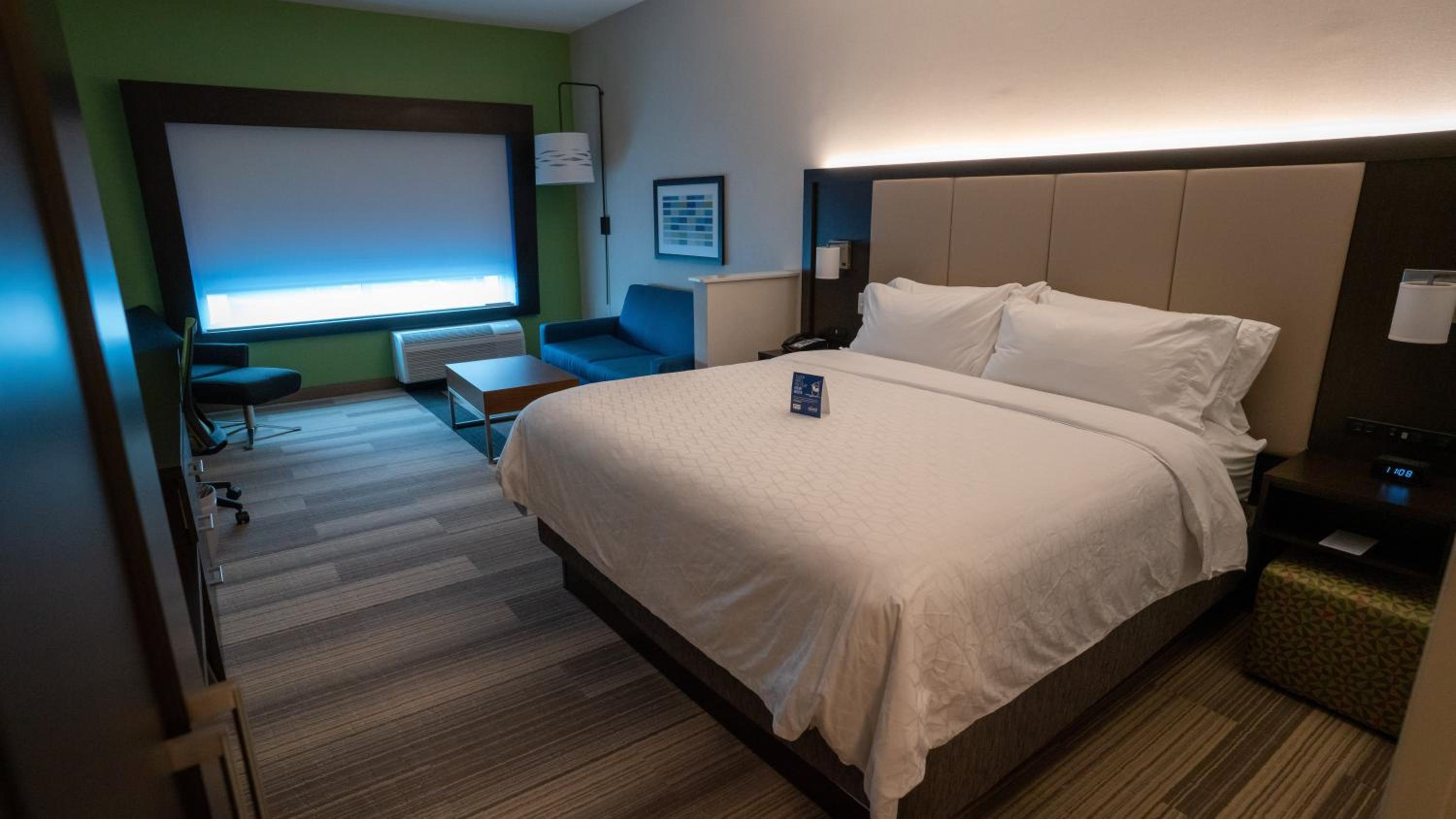 Standard King Room