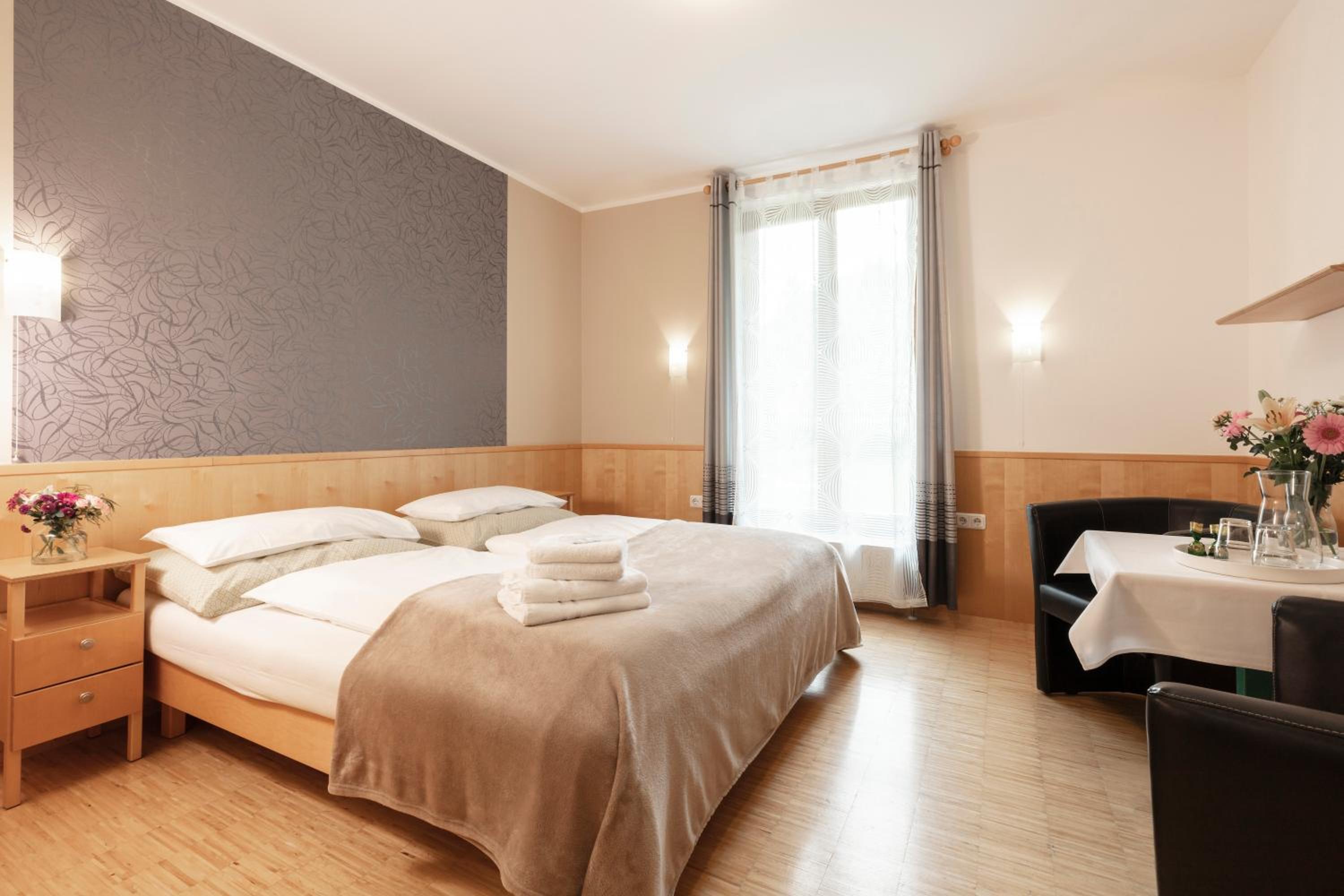 Double Room photo 3