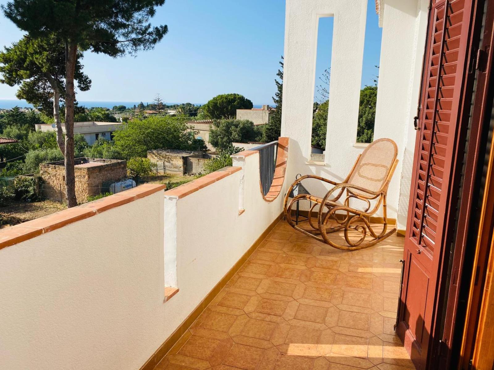 Apartment with Sea View photo 2