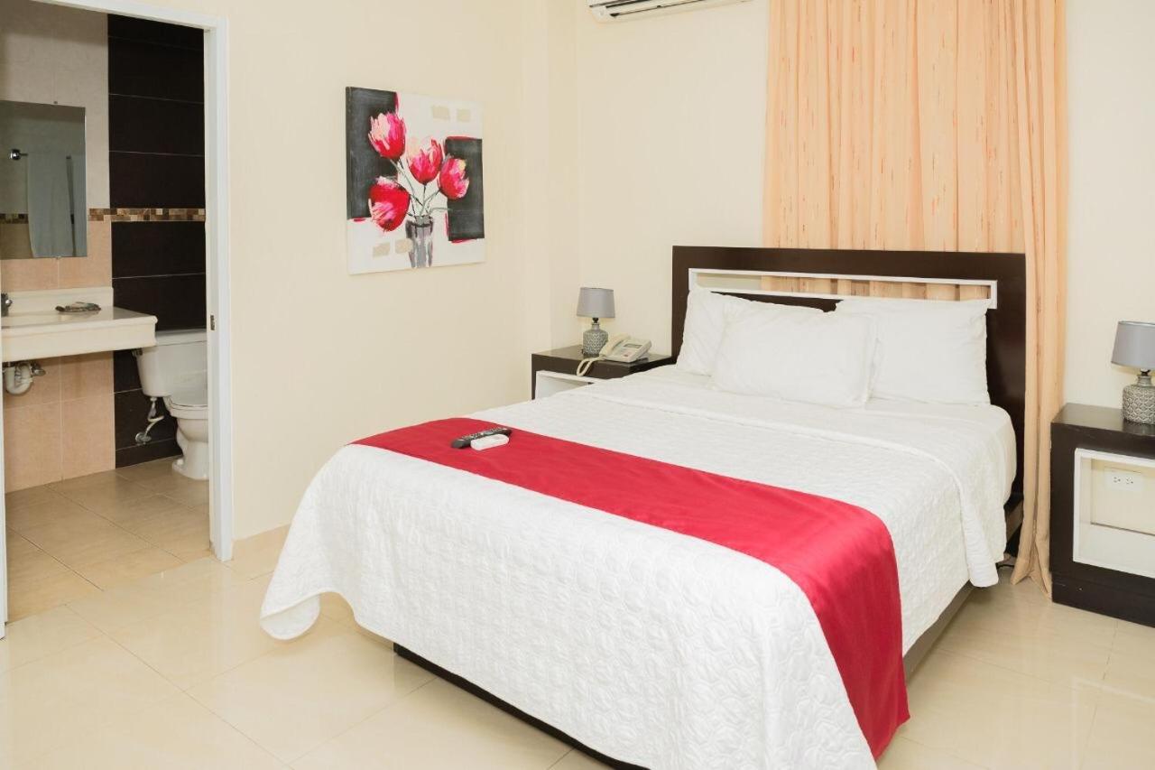 Queen Room photo 3