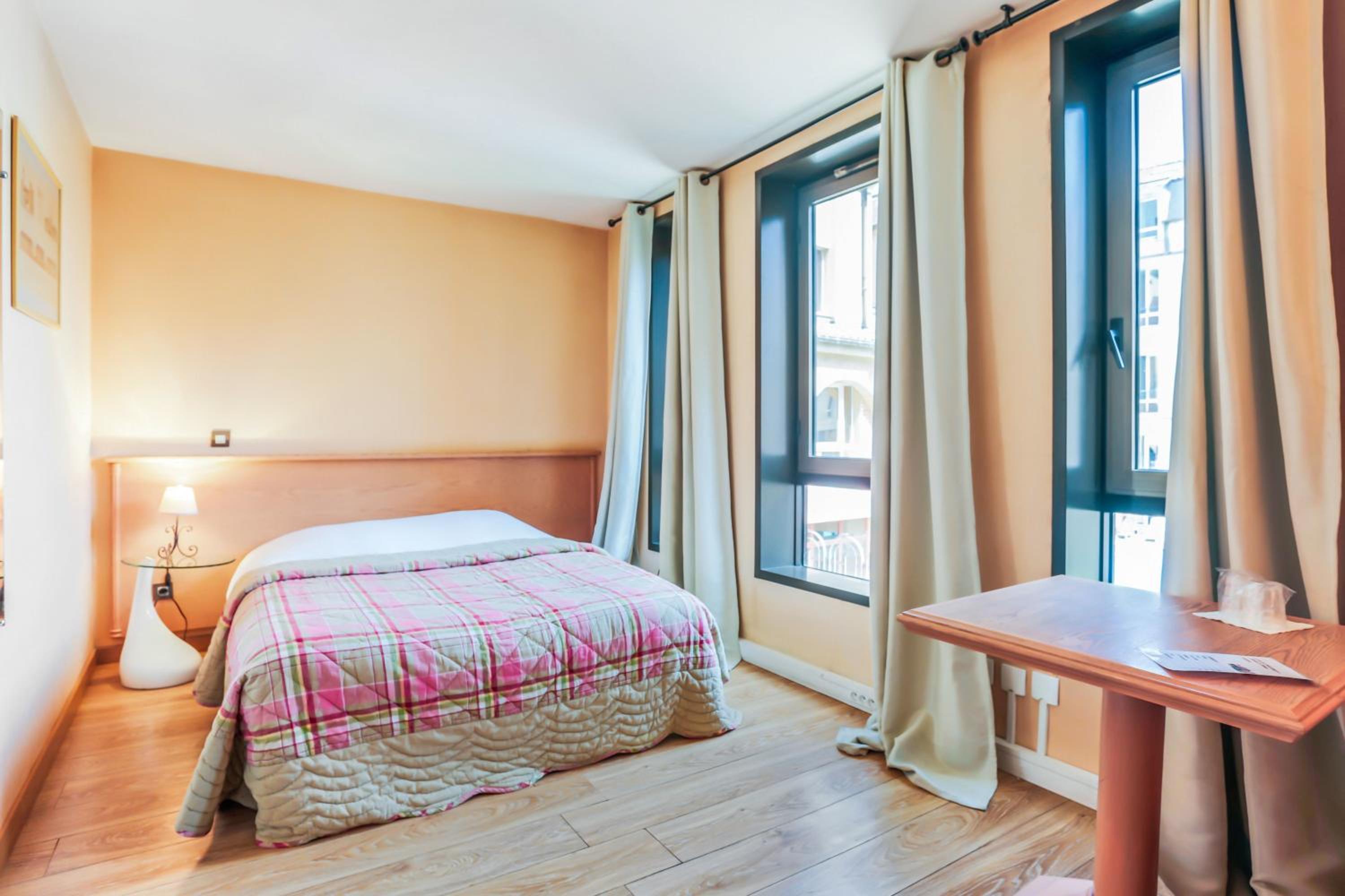Double or Twin Room photo 1