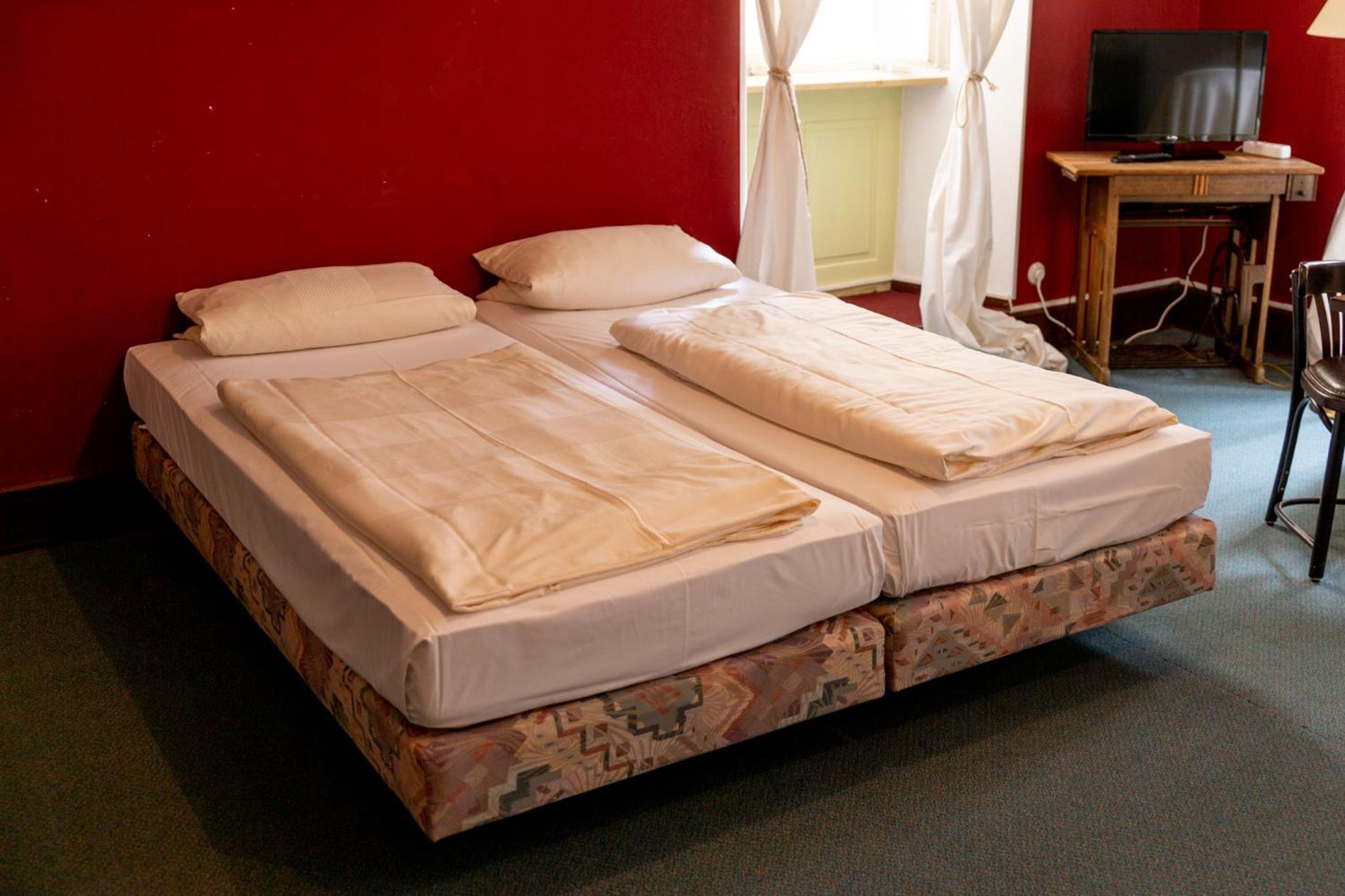Quadruple Room - Photo 11