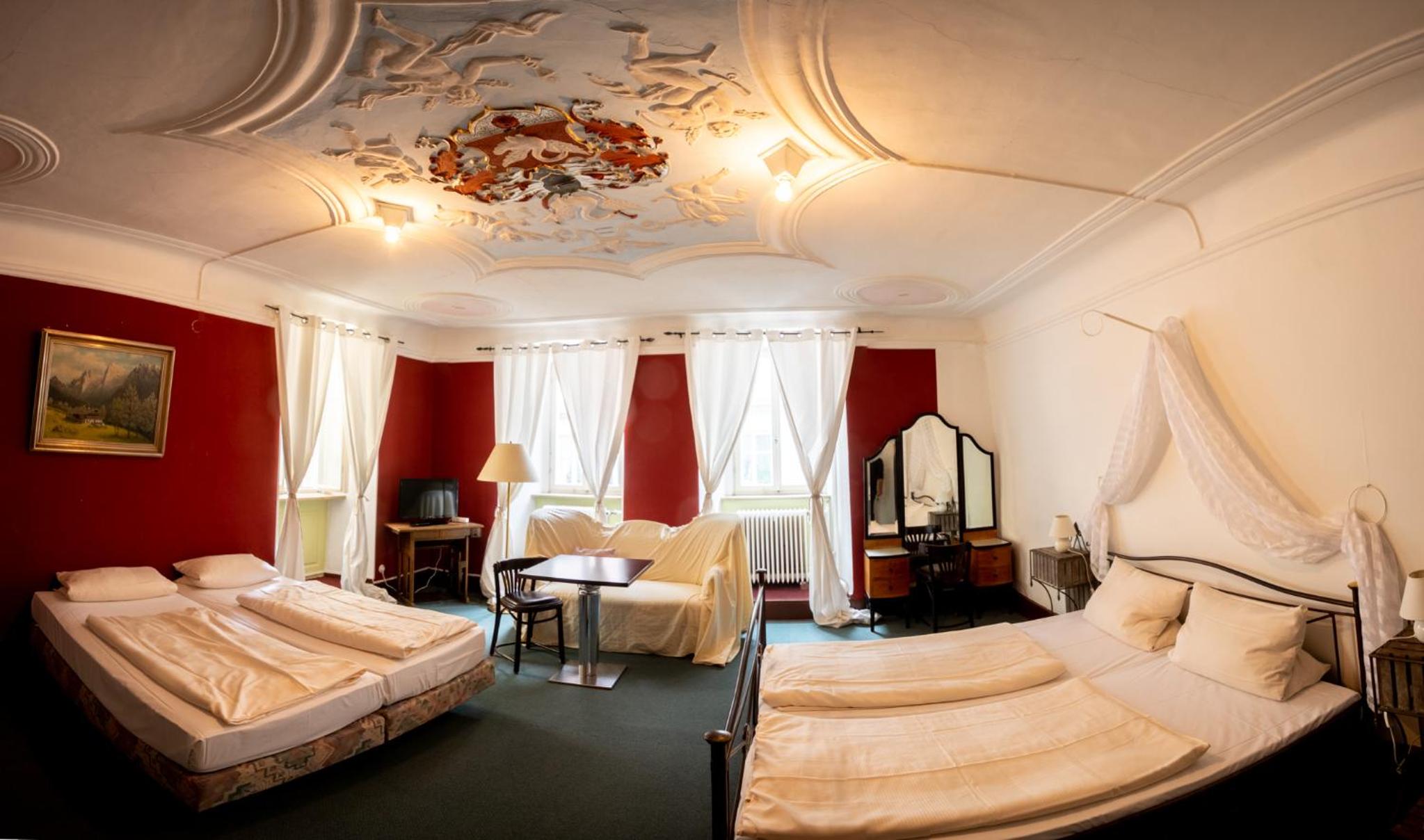 Quadruple Room - Photo 16