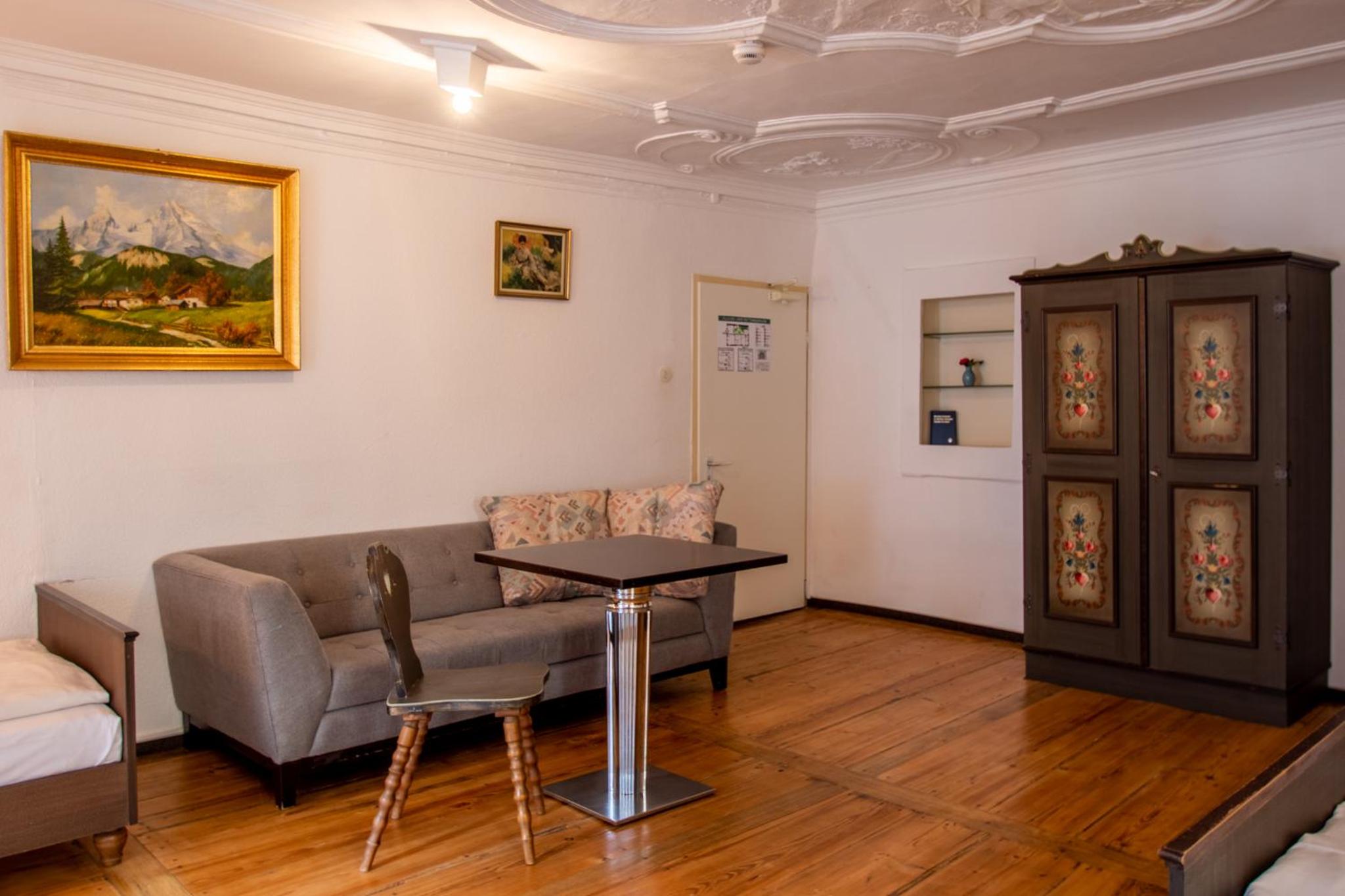 Quadruple Room - Photo 2