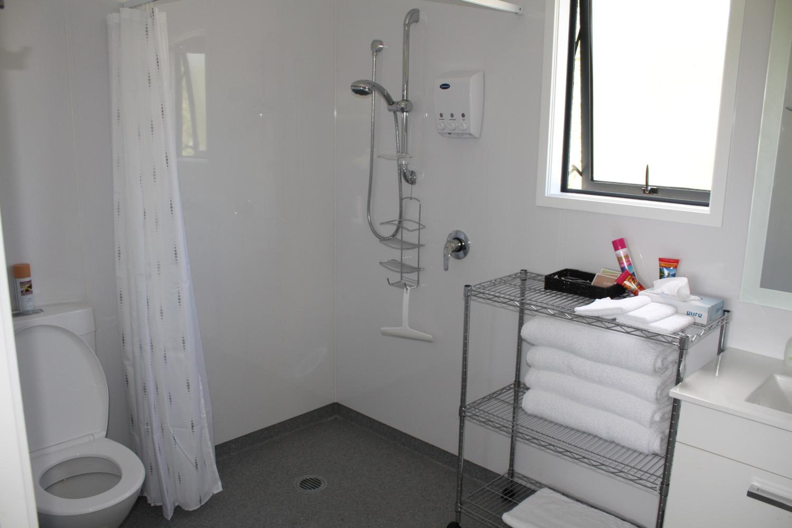 Two-Bedroom Villa - Photo 5