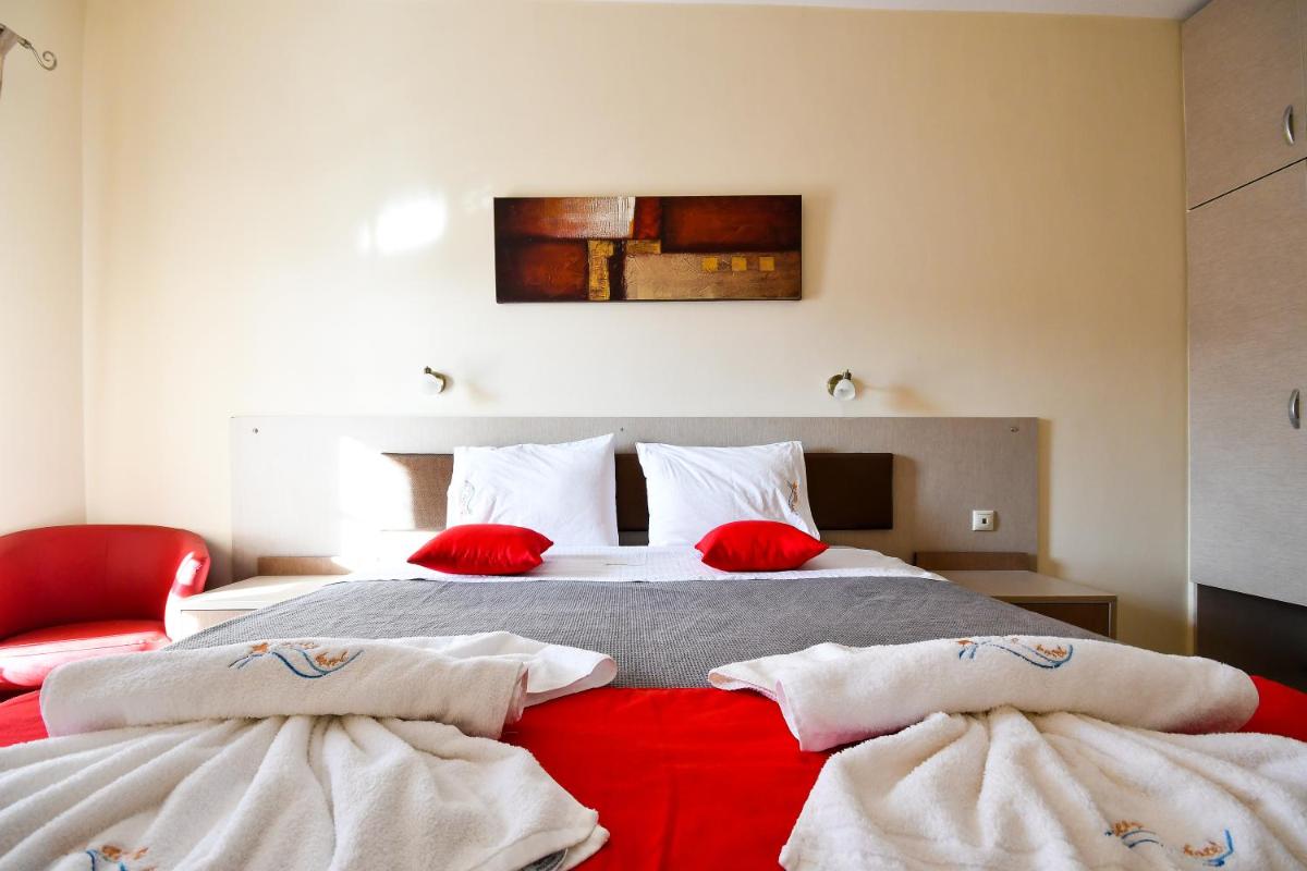 Standard Double or Twin Room - Photo 2