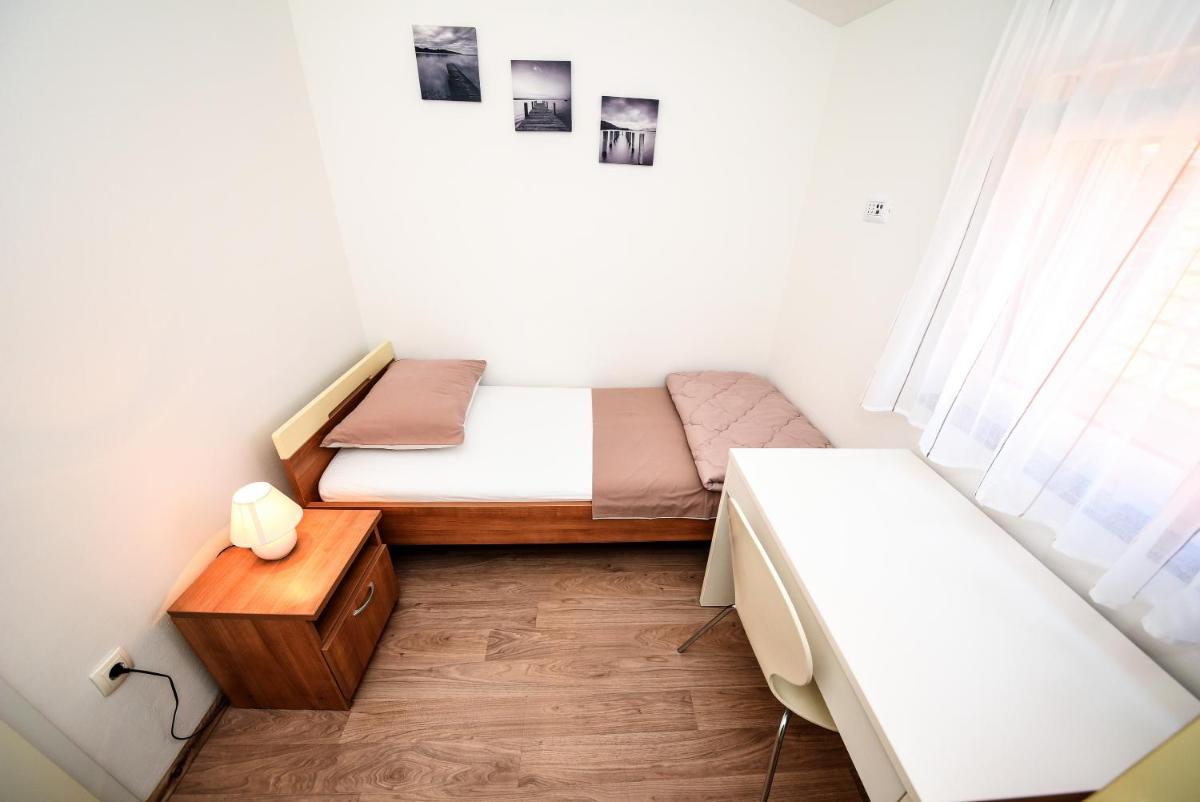 Three-Bedroom Apartment photo 2